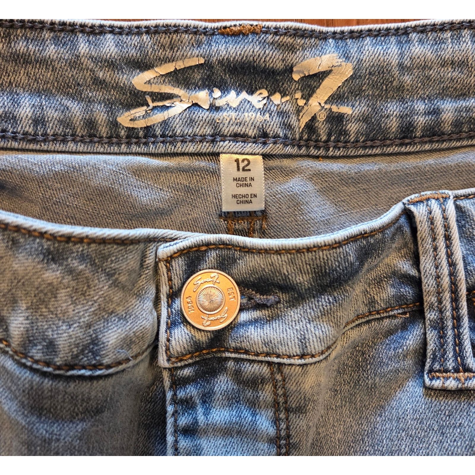 Seven 7 Seven7 Acid Wash Distressed Denim Shorts - Women's 12 Size 34" / US 12 / IT 48 - 5 Thumbnail
