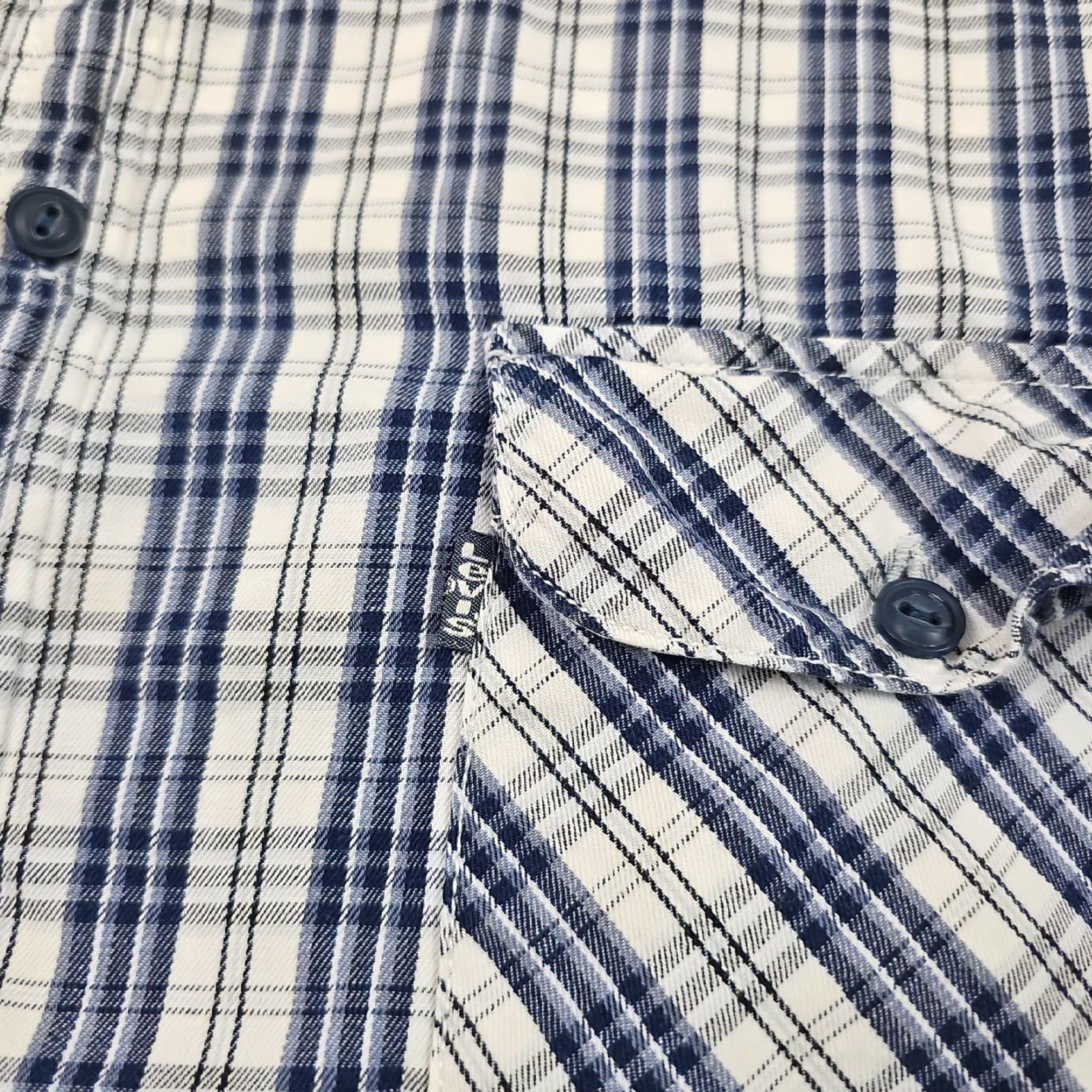 Levi's VINTAGE Levi's Button-Up Shirt Mens XL Blue Plaid Long Sleeve Casual Pockets 90s Size US XL / EU 56 / 4 - 3 Thumbnail
