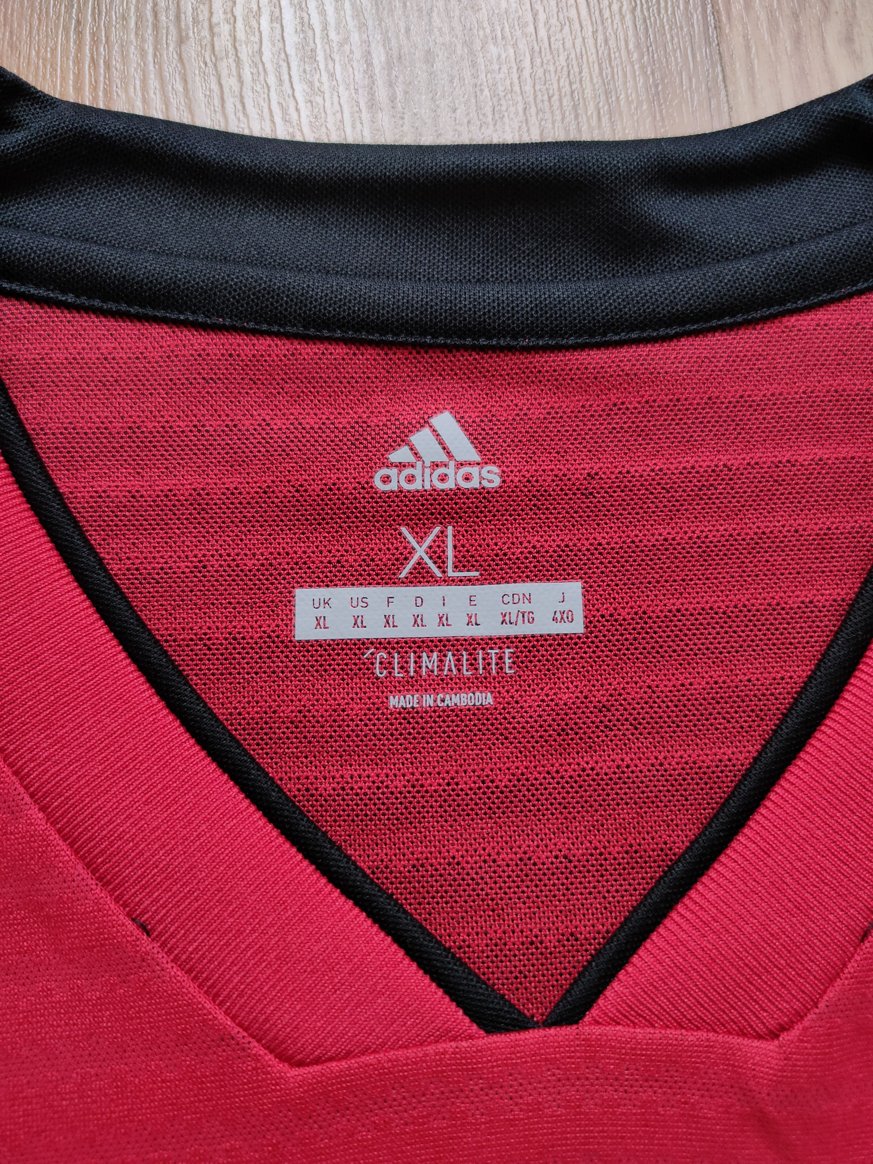 Adidas Adidas Manchester United Soccer Jersey James Football TShirt Size US XL / EU 56 / 4 - 11 Thumbnail