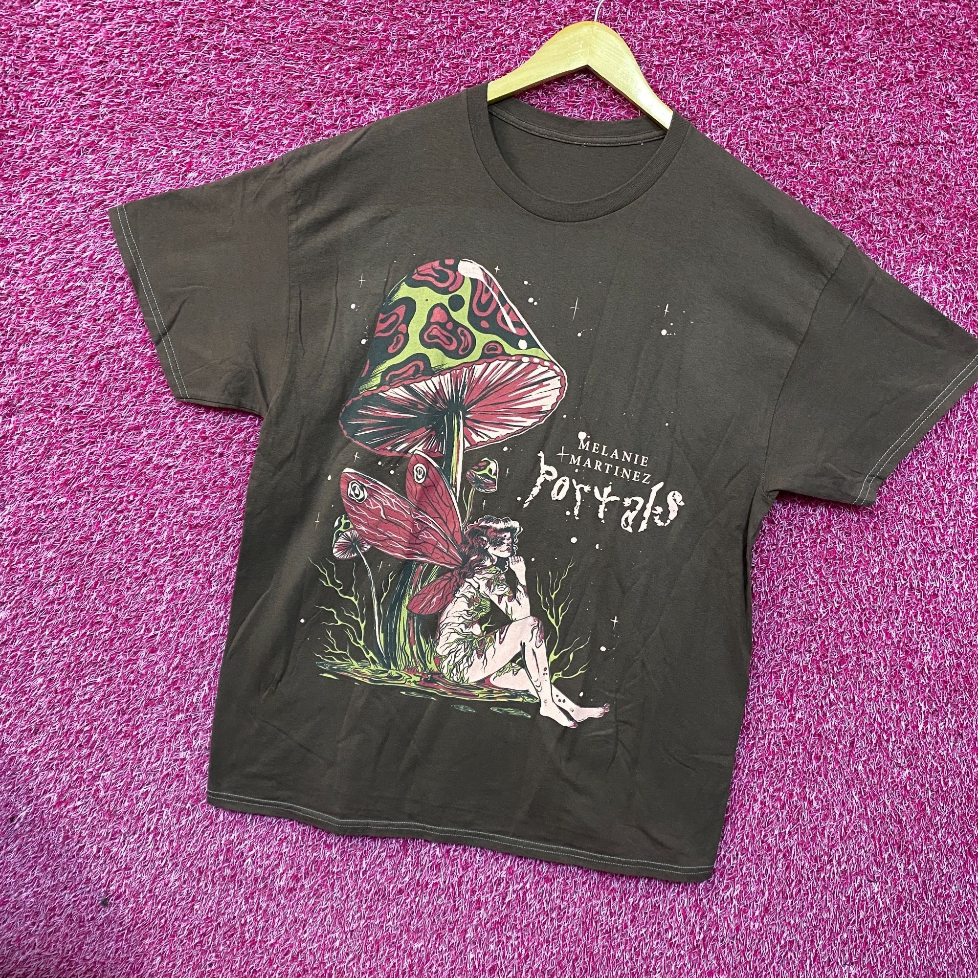 Band Tees Melanie Martinez Portals Mushroom Fairy T-Shirt XXL Size US XXL / EU 58 / 5 - 3 Thumbnail