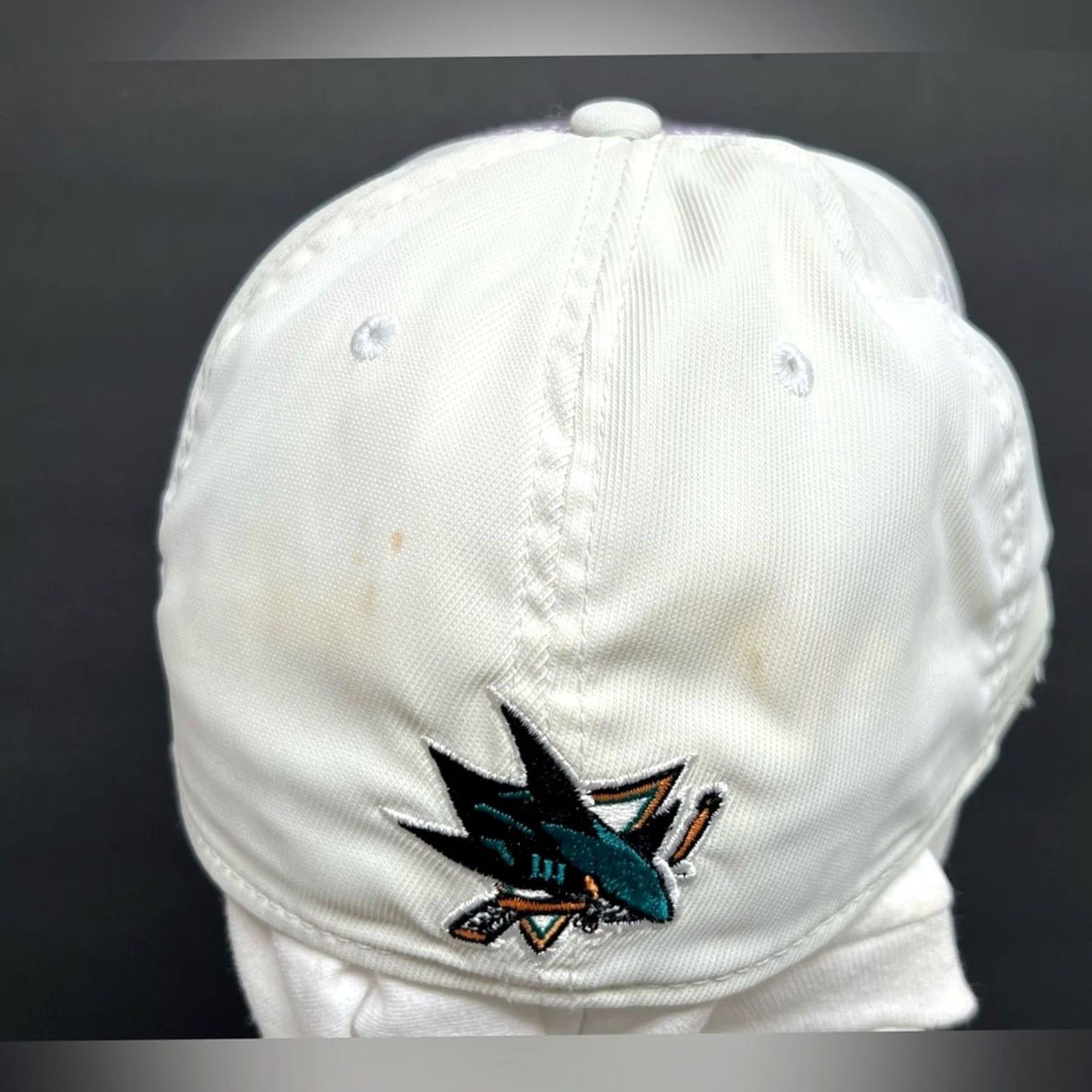 Reebok NHL Sharks Reebok Hat Cap Fitted L/XL Men Gray Center Ice Hockey Mens Size ONE SIZE - 4 Thumbnail