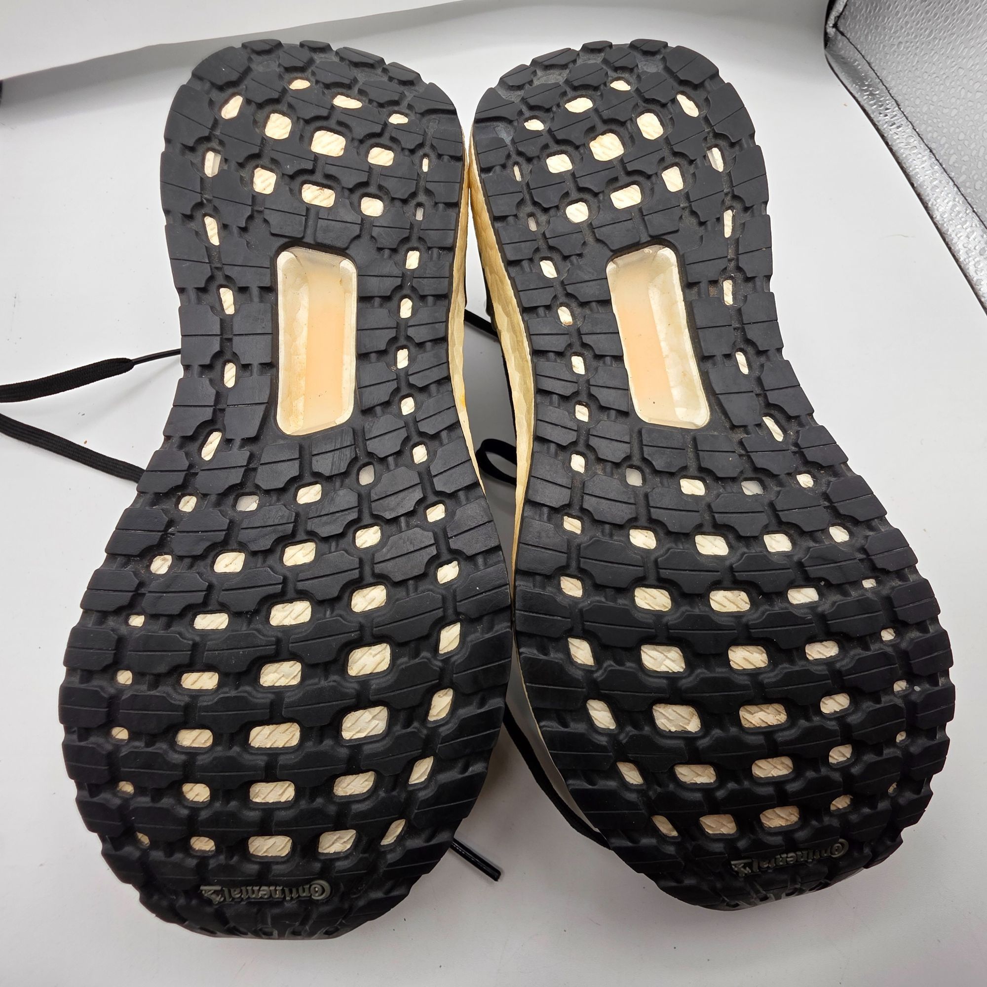 Adidas Adidas Ultraboost 20 Womens Size 6 Black Pink Athletic Runni Size US 6 / IT 36 - 8 Thumbnail