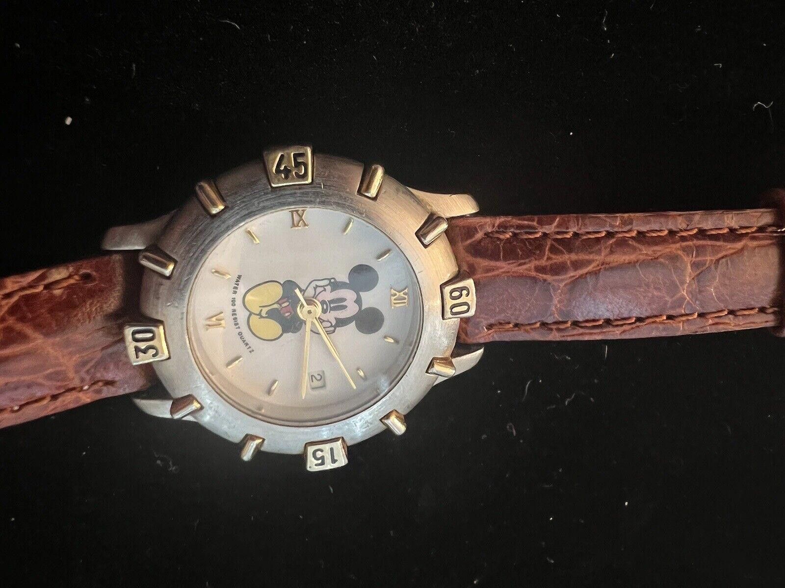Designer Vintage Ladies Mickey Mouse Watch Size ONE SIZE - 1 Thumbnail