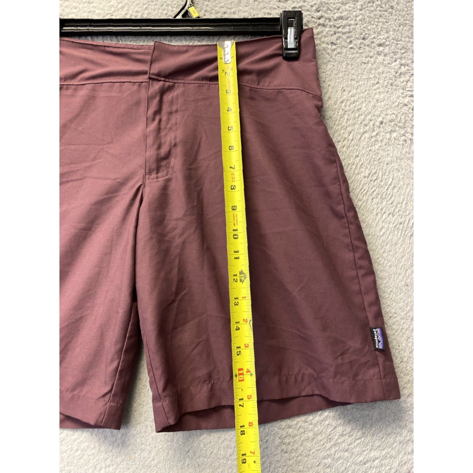 Patagonia PATAGONIA Shorts Women 6 Regular Brown 8" Inseam Polyester Zip Activewear Hiking, Walking 8.5 in Size 28" / US 6 / IT 42 - 4 Thumbnail