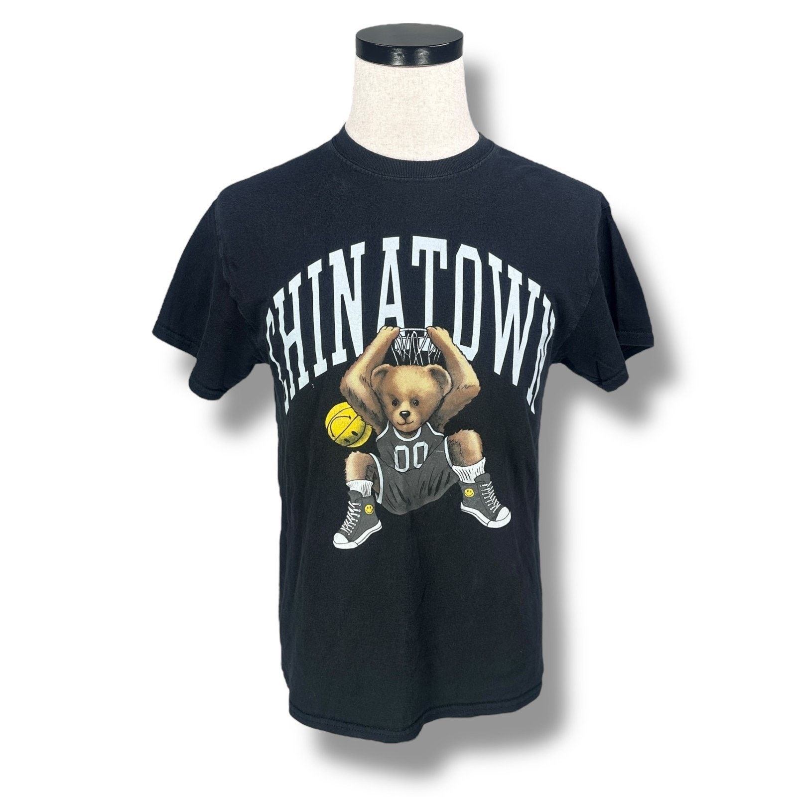 Other Chinatown Market Basketball T-Shirt Men’s M Black Pullover Size US M / EU 48-50 / 2 - 1 Thumbnail