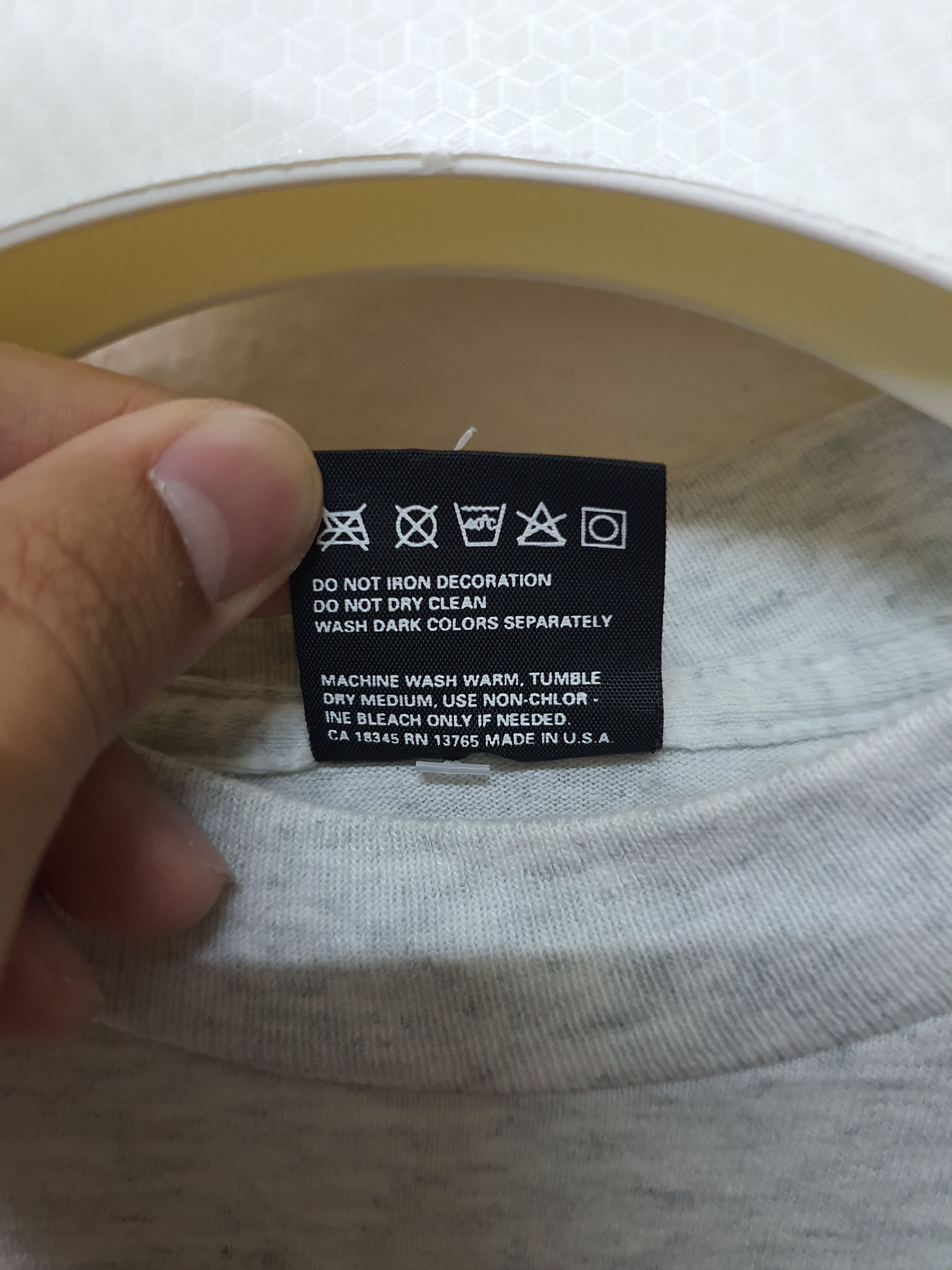 Fruit Of The Loom vintage T-shirt from the Monterey Bay Academy Size US M / EU 48-50 / 2 - 7 Thumbnail