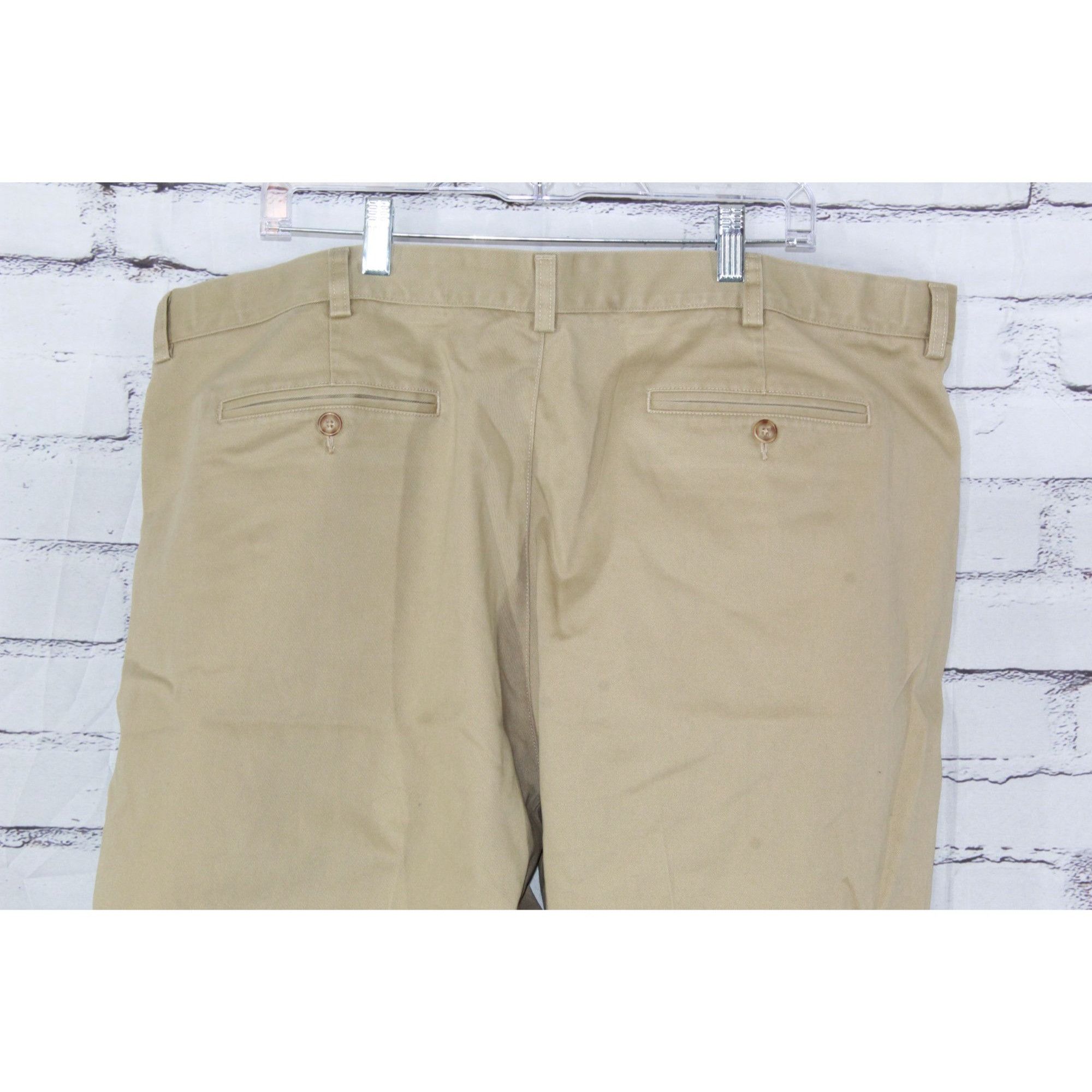 L.L. Bean LL Bean Men Wrinkle Free Chinos Hidden Comfort Khaki Dress Size US 44 / EU 60 - 4 Thumbnail