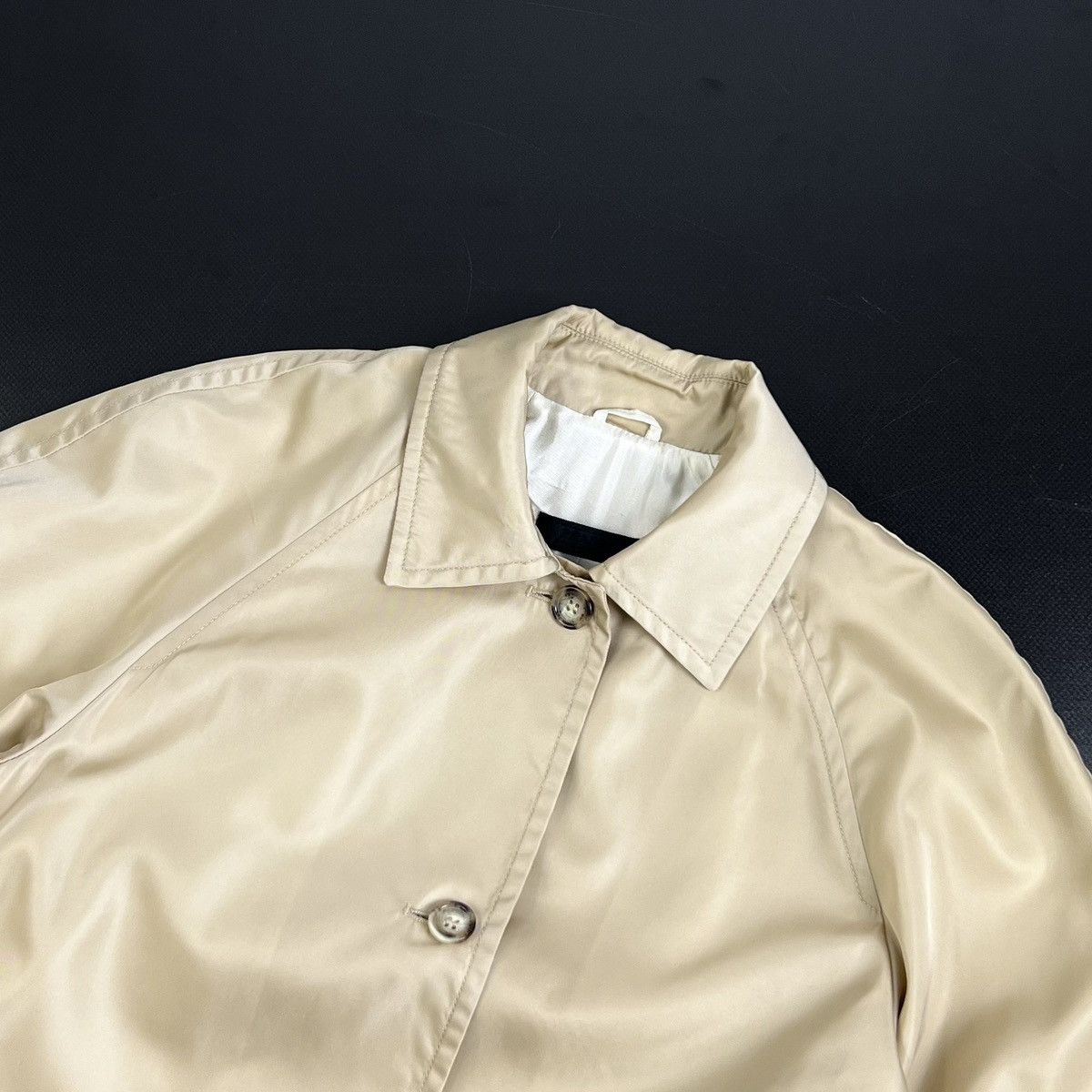 Prada × Vintage Rare Vintage Prada Woman Nylon Coat Jacket Size S / US 4 / IT 40 - 9 Thumbnail