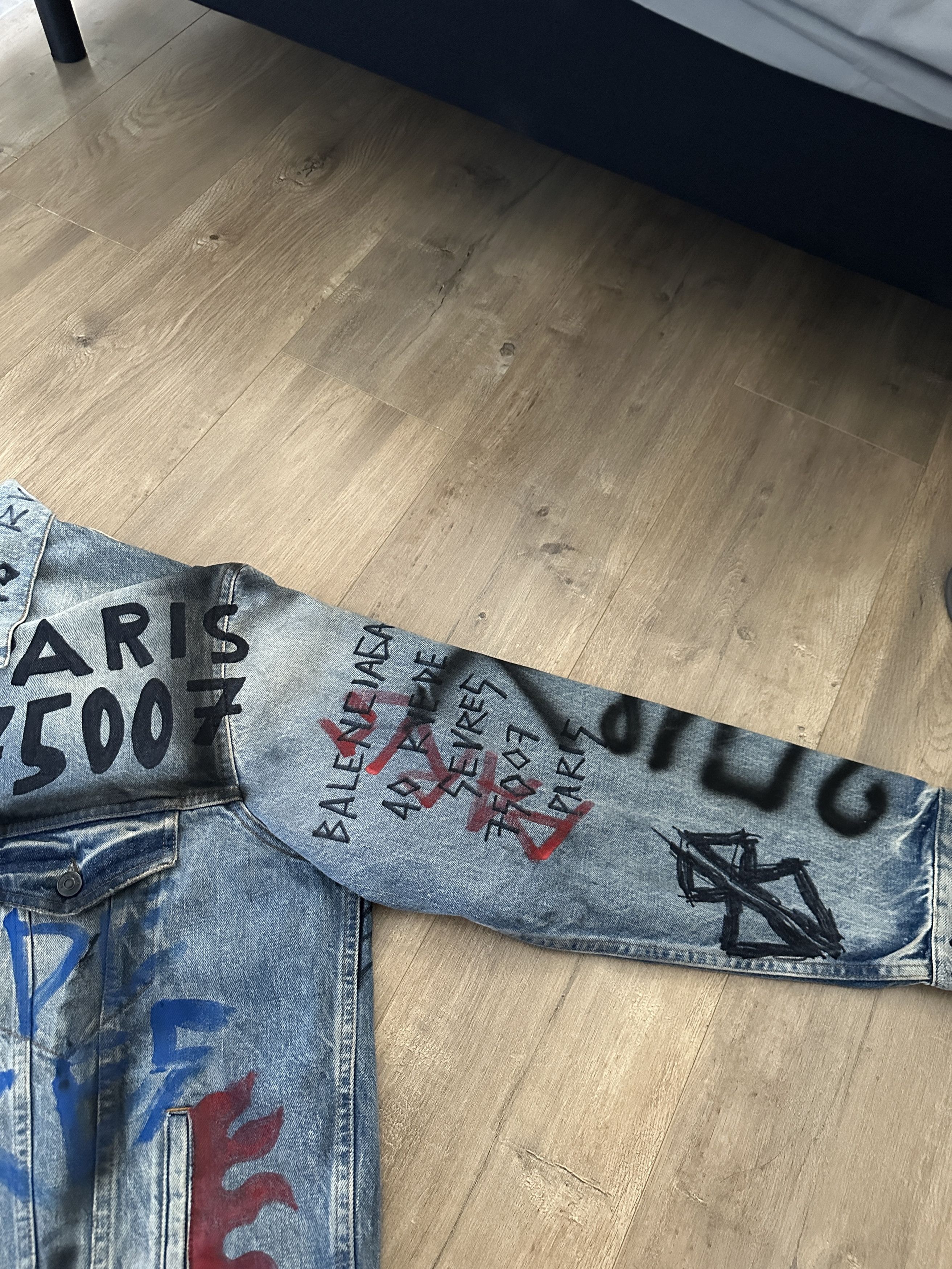 Balenciaga Balenciaga Graffitti Denim Jacket 2018 Size US M / EU 48-50 / 2 - 7 Thumbnail