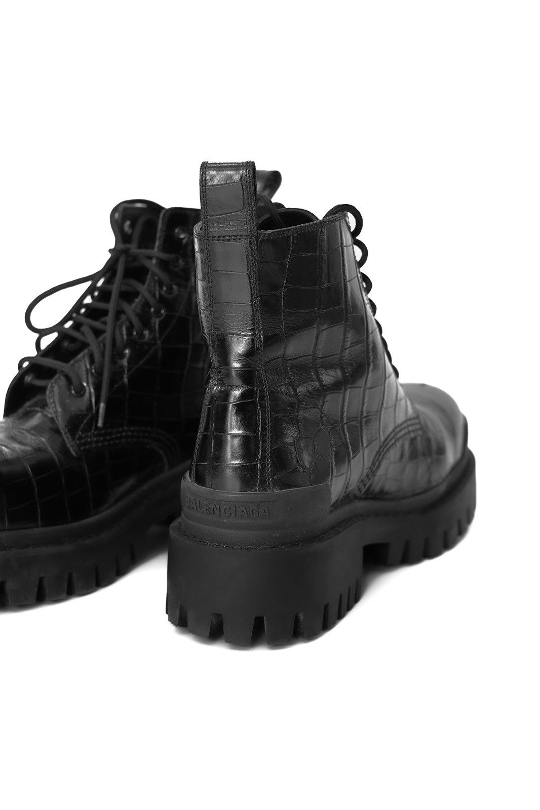 AMBERGER BY AM VINTAGE FRAME BAROQUE PATTERN