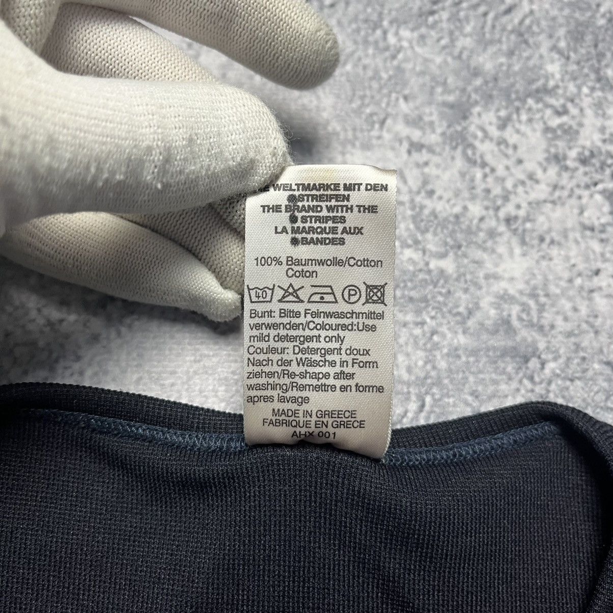 Oakley Vintage Oakley 1/3 Zip Logo Reflective Tee Streetwear Y2K Size US L / EU 52-54 / 3 - 9 Thumbnail