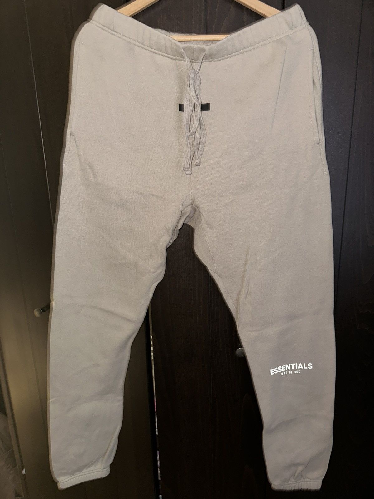 Essentials × Fear of God Essentials Fear of God Sweatpants/Joggers Size US 33 - 1 Thumbnail