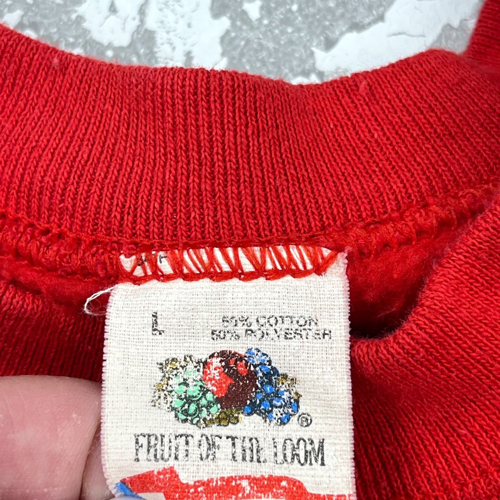 Fruit Of The Loom VINTAGE Fruit Of The Loom Sweatshirt Men Large Red Blank Crewneck Sweater 90s Size US L / EU 52-54 / 3 - 3 Thumbnail