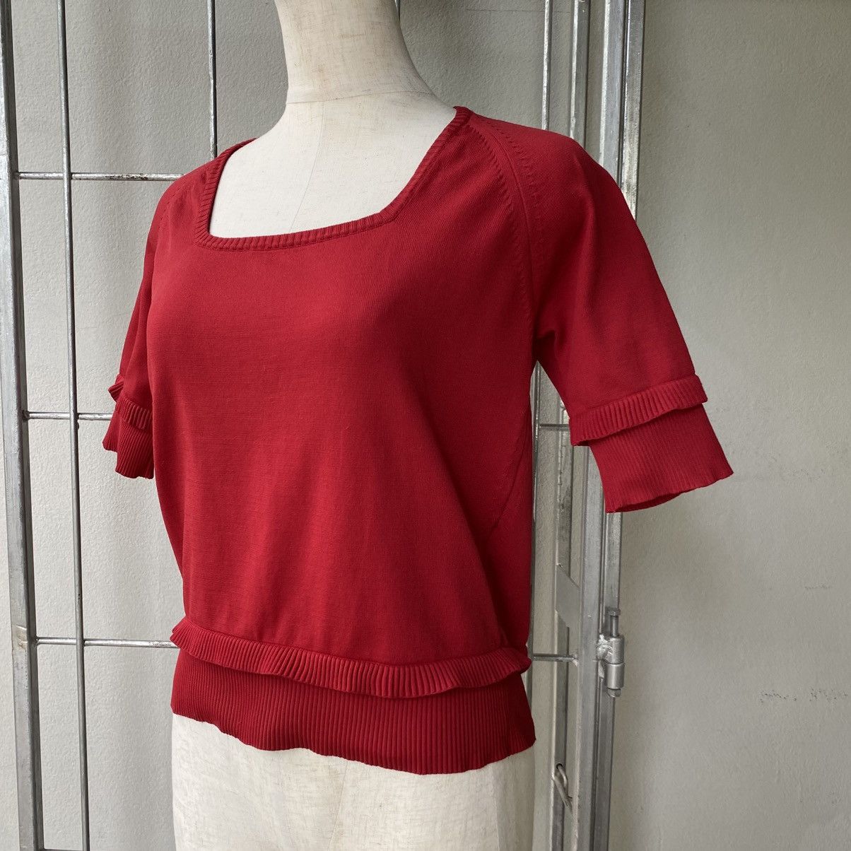 Miu Miu Miu Miu Red Square-Neck Short Sleeve Knit Top Size S / US 4 / IT 40 - 22 Thumbnail