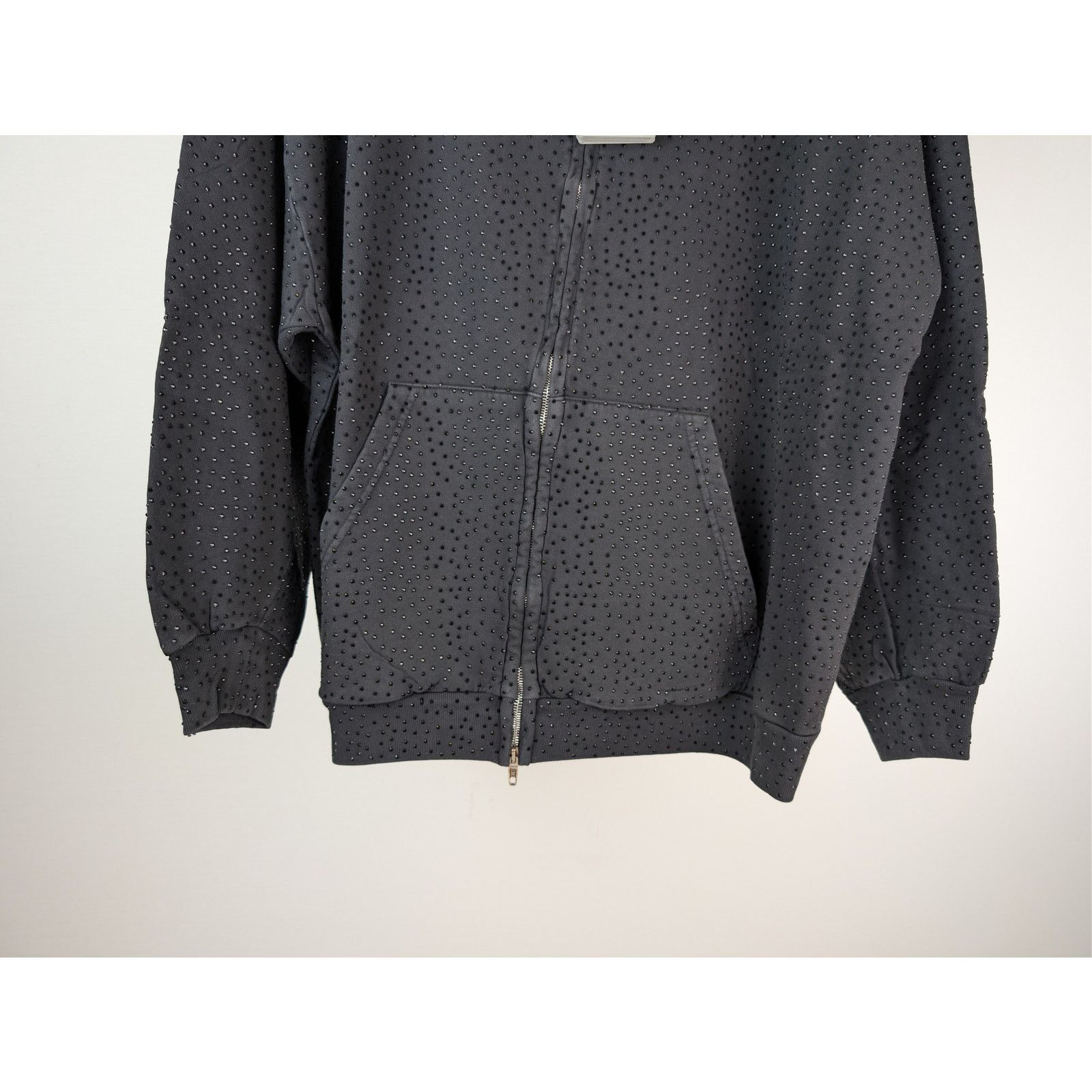 Balenciaga o1rshd1 Crystal-Embellished Small Zip-Up Hoodie Washed Black Size US M / EU 48-50 / 2 - 4 Thumbnail