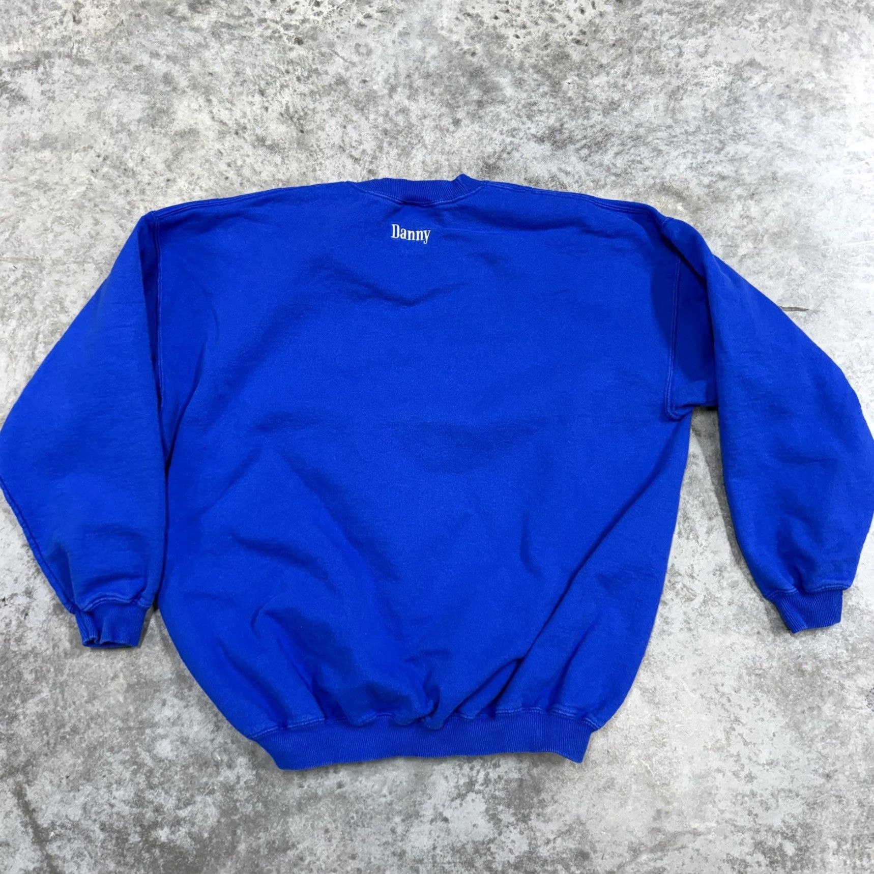 Gildan VINTAGE Fishing Sweatshirt mens 2XL blue crewneck Fish Bass outdoors grandpa Size US XXL / EU 58 / 5 - 4 Thumbnail