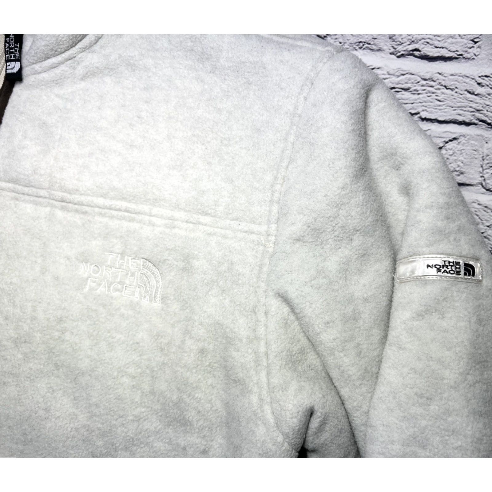 The North Face The North Face Thick Fleece Jacket Women's Zip Up Gray XS Heavy Fleece 29” Long Sleeve Regular Size Small? Size XS / US 0-2 / IT 36-38 - 2 Thumbnail