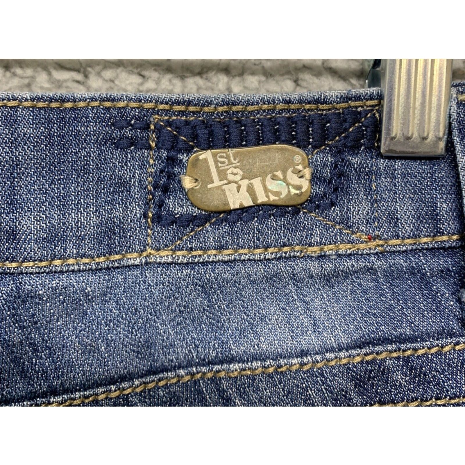 Denime 1st Kiss Blue Denim Shorts Junior Misses Stretch 31" Waist 7" Low Rise Regular Womens Jeans Shorts Summer Boy/Girls? Size 26" / US 2 / IT 38 - 7 Thumbnail