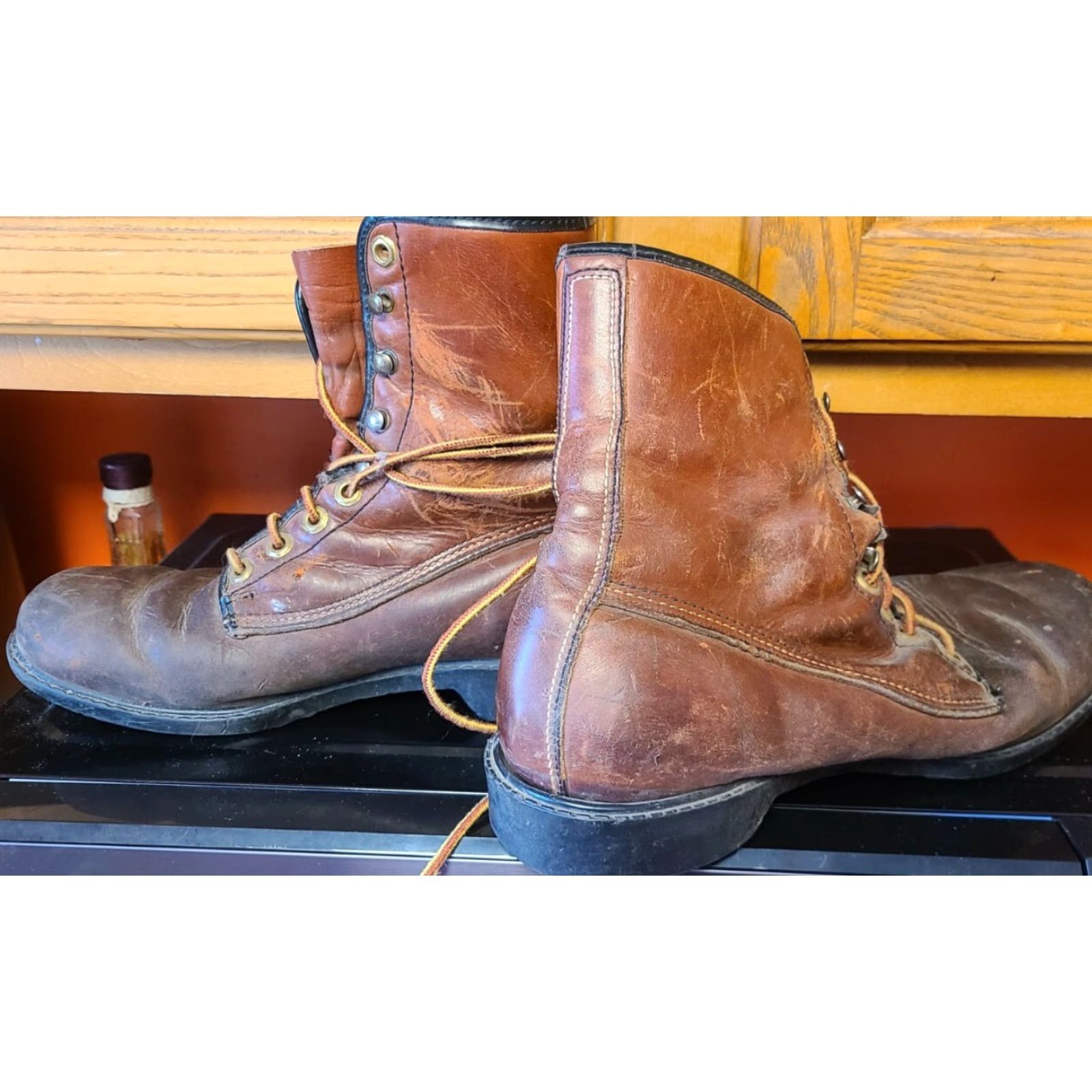 Vintage VINTAGE Wolverine Brown Leather Ankle Boots Chukka Lace Up 8D USA MADE Mens 03383 35 Casual Workwear Fall Winter Spring Summer USA Shrug? Size US 8 / EU 41 - 3 Thumbnail