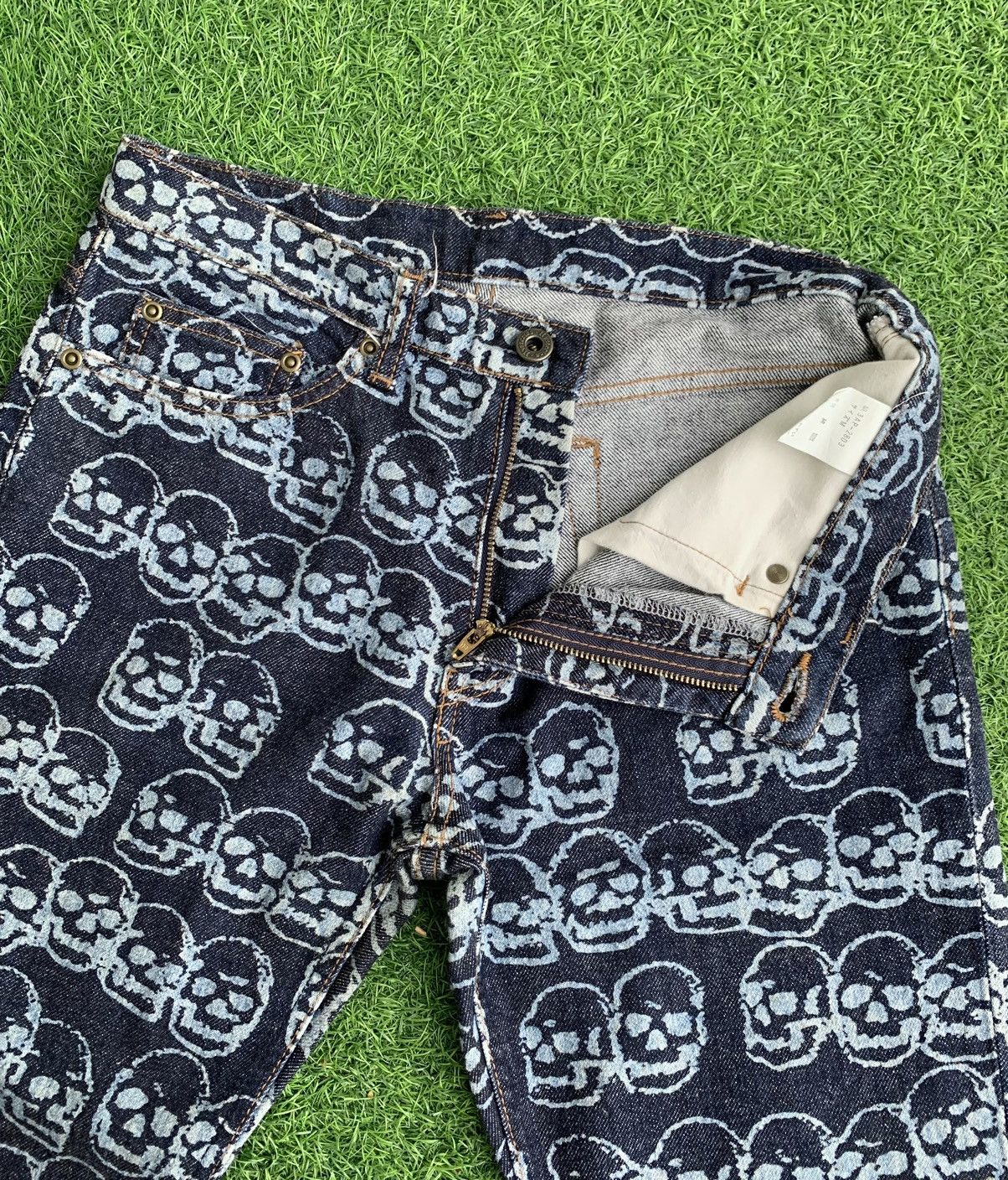 Hysteric Glamour 🔥Iconic 90s Vintage Hysteric Glamour Skull Head Over Printed Size US 29 - 16 Thumbnail