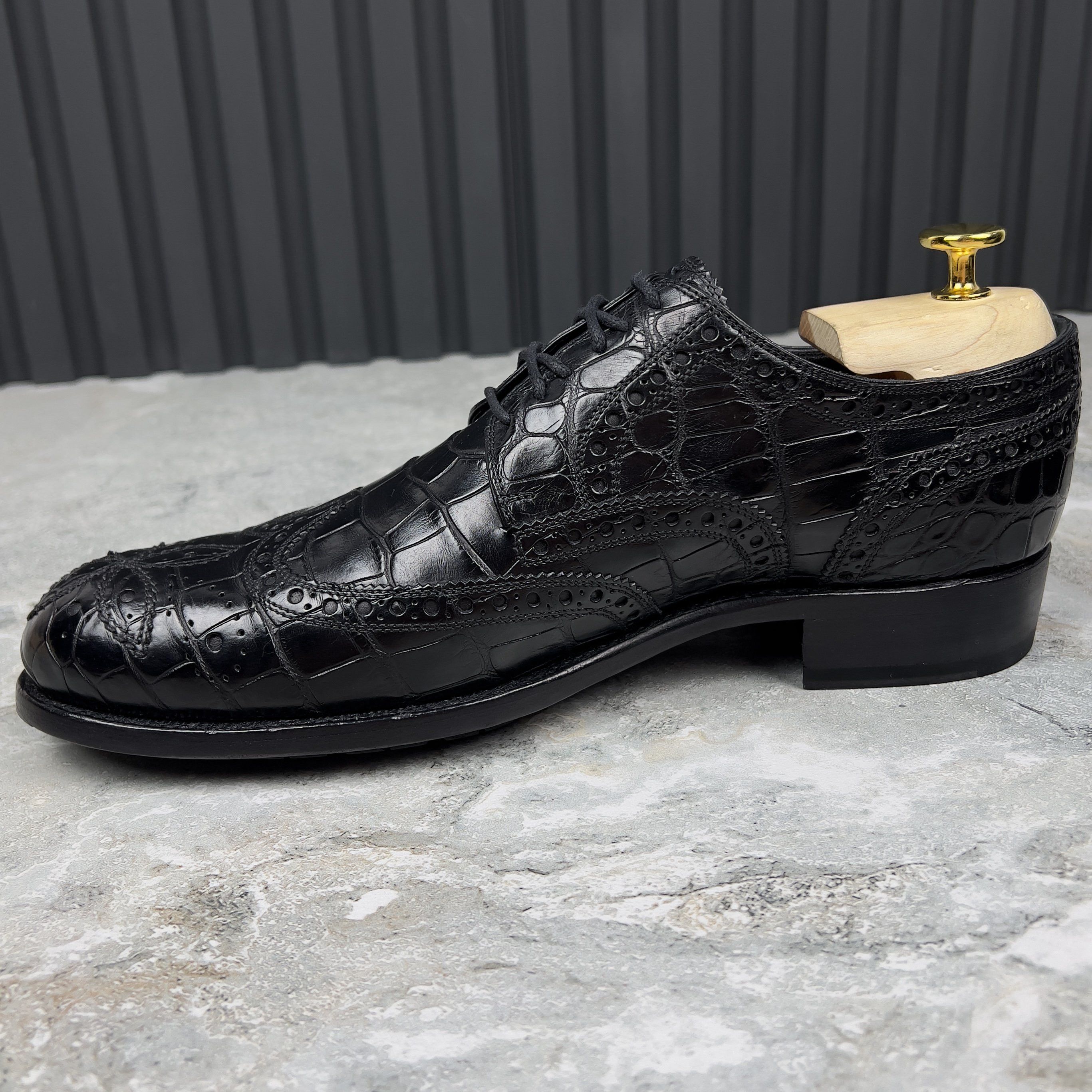 Louis Vuitton Derby Wingtip Alligator Crocodile Black Leather Size US 8 / EU 41 - 8 Thumbnail