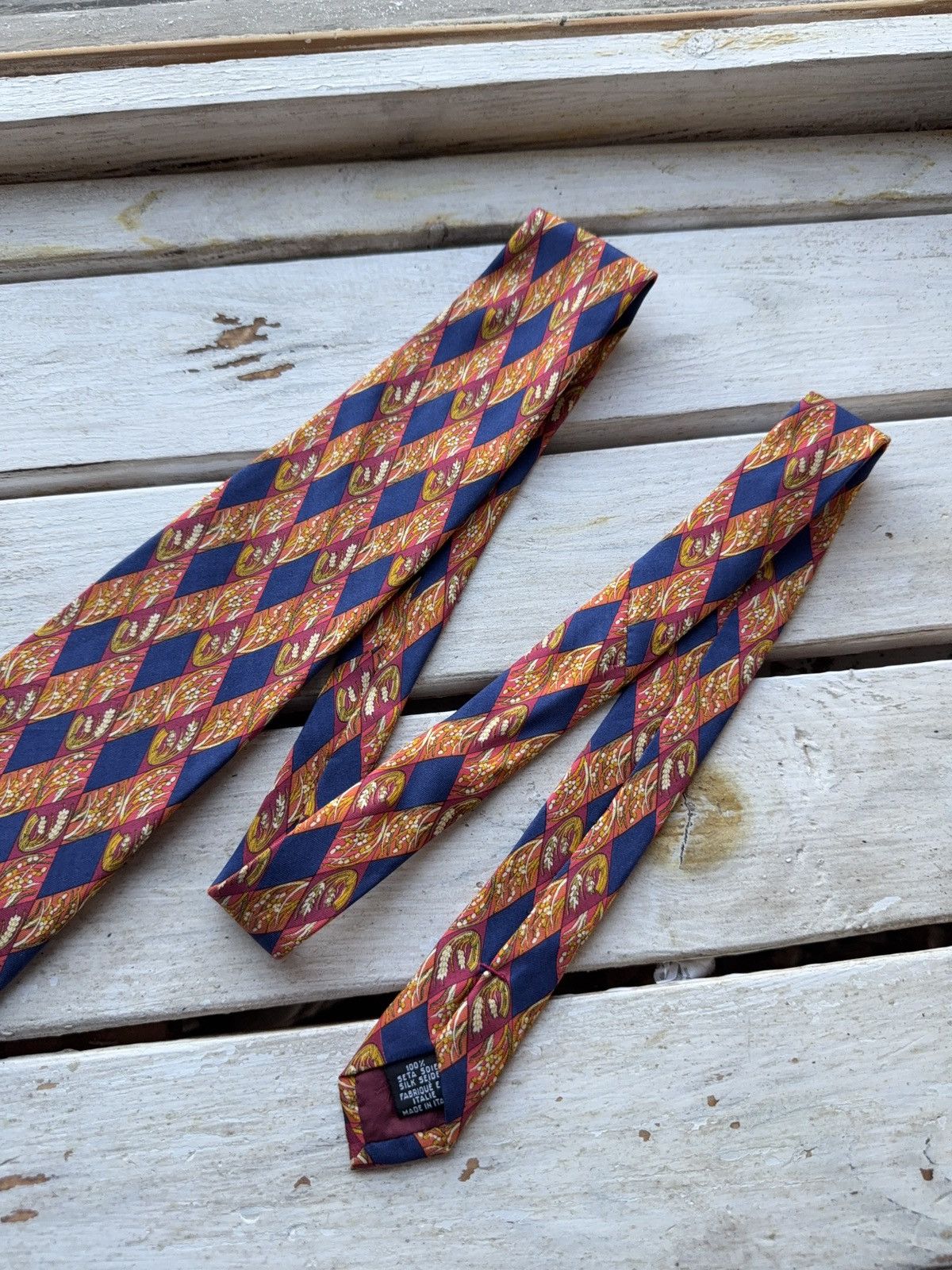 Designer × Yves Saint Laurent Yves Saint Laurent Tie – Bold Geometric Print Made Italy Size ONE SIZE - 3 Thumbnail