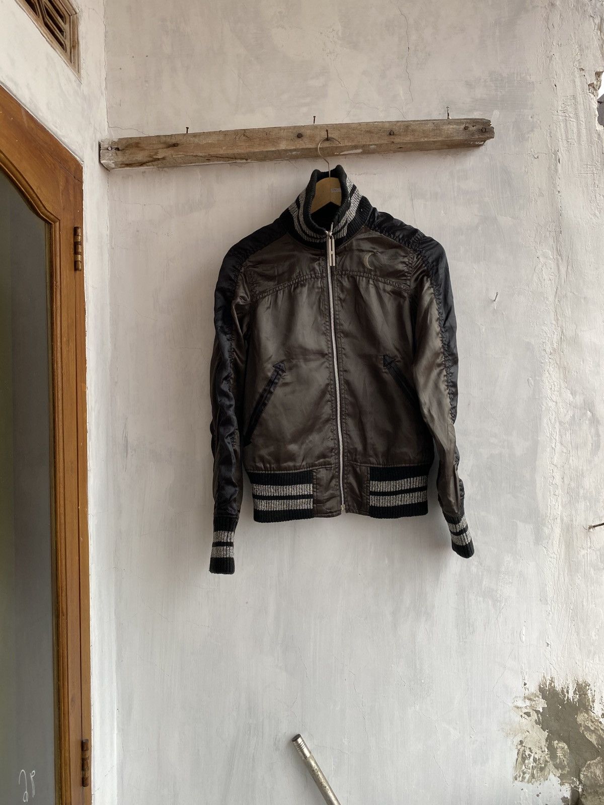 Hysteric Glamour hysteric moon yoga bomber Size US XS / EU 42 / 0 - 2 Thumbnail