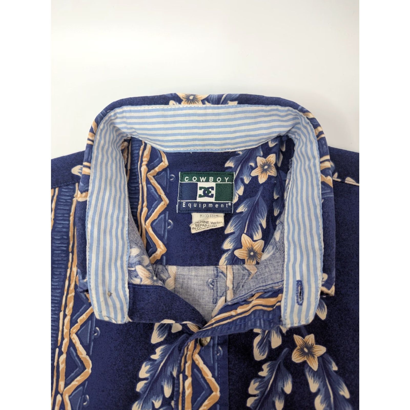 Equipment VINTAGE Cowboy Equipment Blue Floral Hawaiian Shirt Medium Size US M / EU 48-50 / 2 - 6 Thumbnail