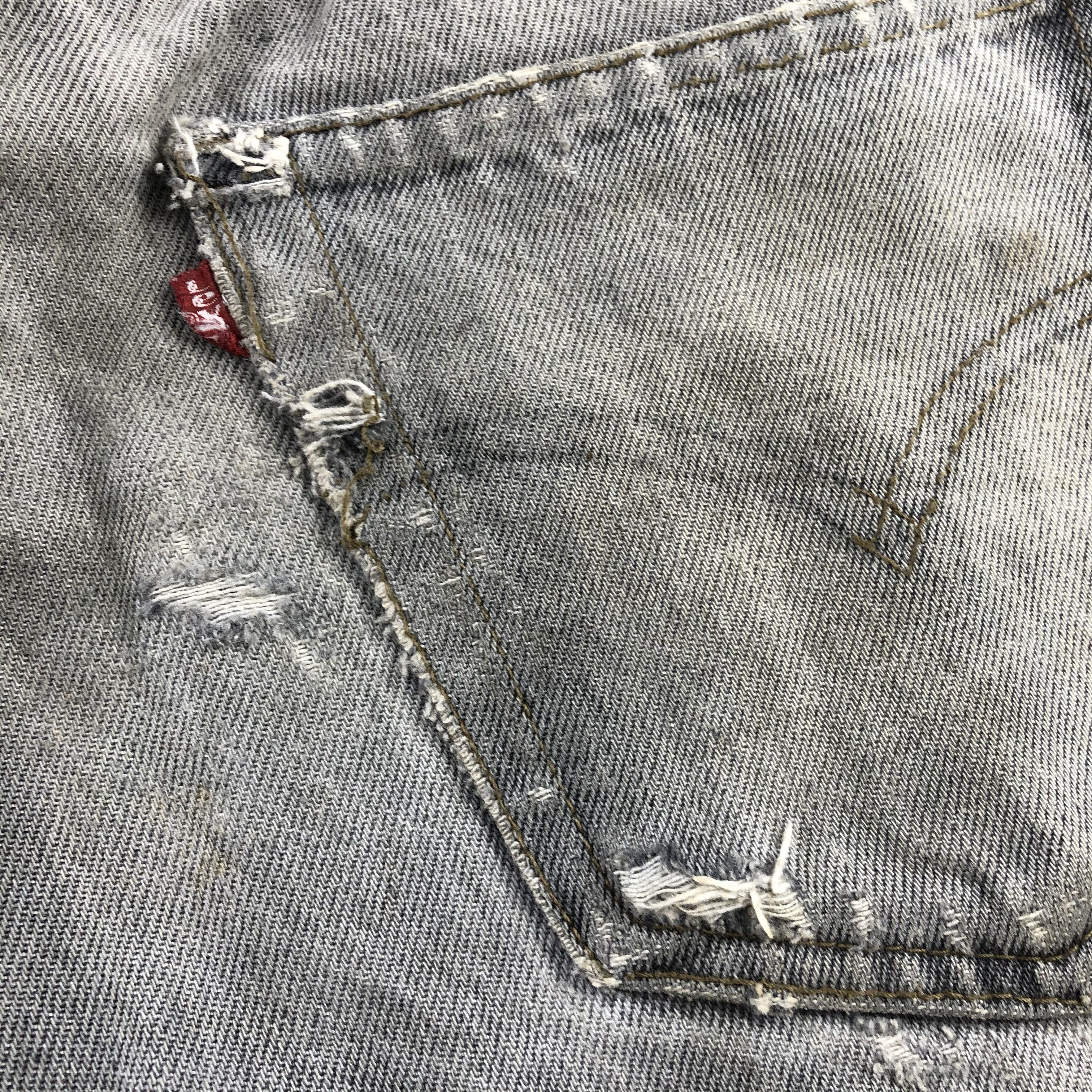 Levi's Vintage 90s Distress Levis 501 Jeans-JM2559 Size US 33 - 7 Thumbnail