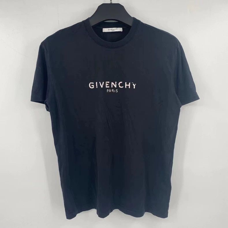 Givenchy Givenchy Distressed Letter Short Sleeve Size US XS / EU 42 / 0 - 1 Thumbnail