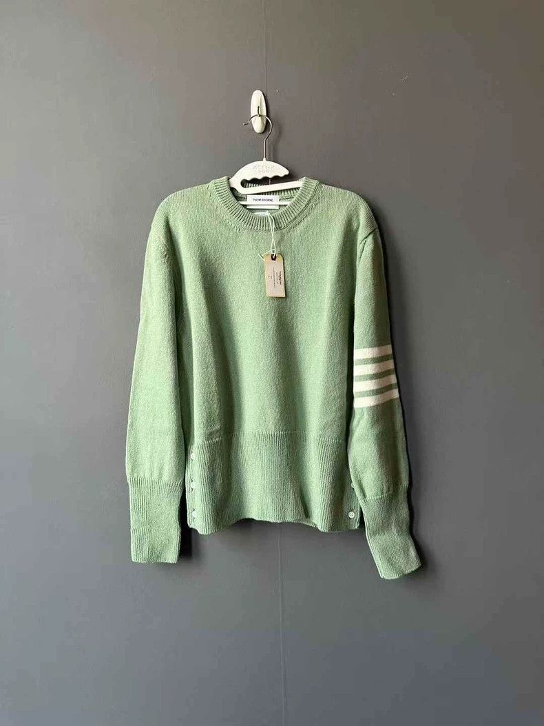 Thom Browne Thom Browne size3 woollen sweater Size US L / EU 52-54 / 3 - 1 Thumbnail