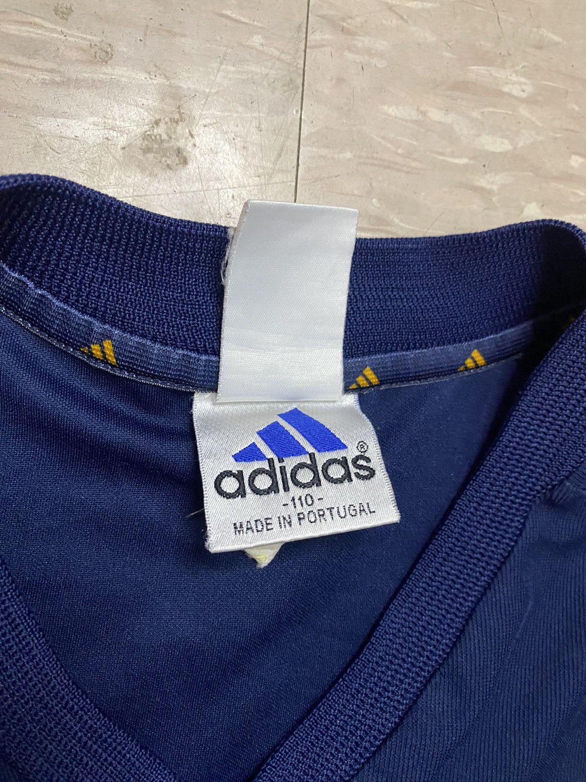 Vintage Vintage jersey adidas spain 2002-2004 3rd kit Size US L / EU 52-54 / 3 - 12 Thumbnail