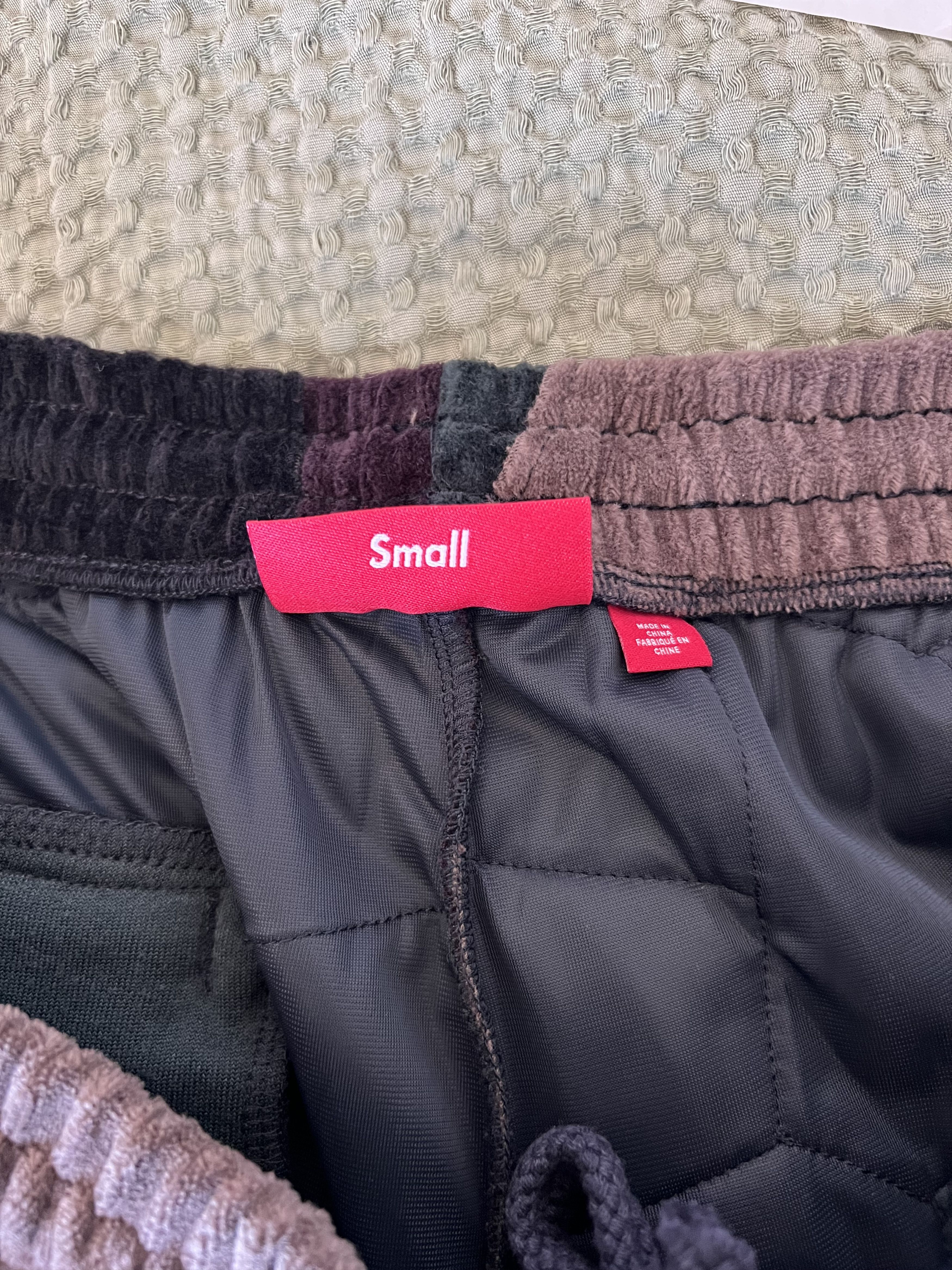 Supreme Supreme Velour Patchwork Shorts in Dark Navy Size US 30 / EU 46 - 8 Thumbnail