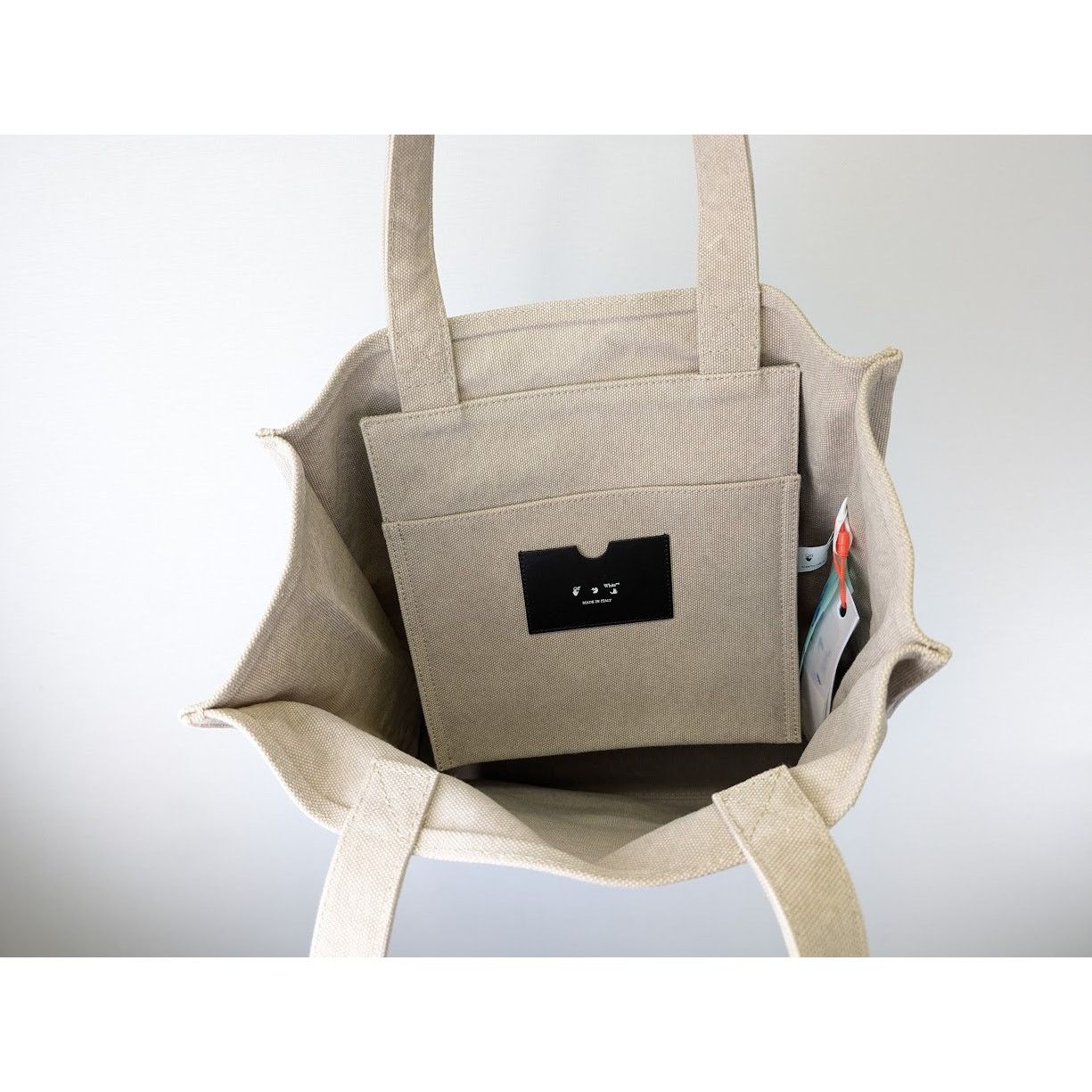 Off-White o1rshd1 Q:2 / Size: OS / Quote Shopper 40 Bag in Beige Black Size ONE SIZE - 16 Thumbnail