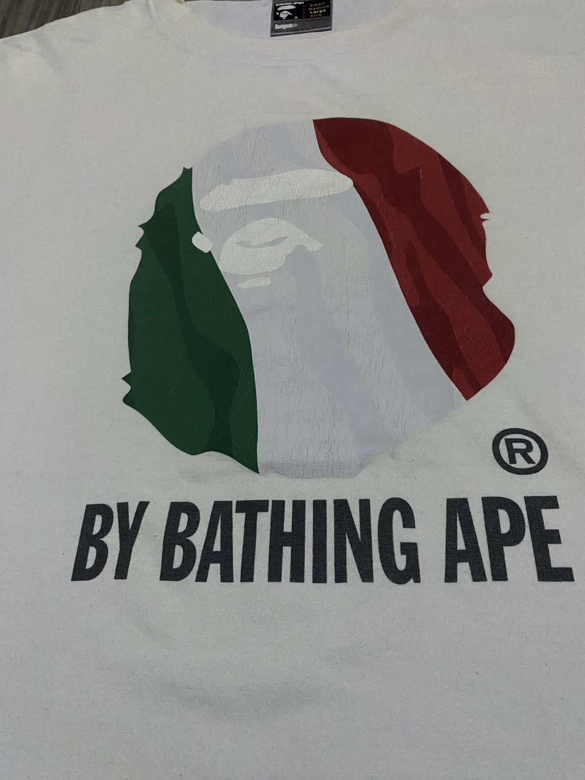 Bape Bathing ape italy flag tshirt Size US L / EU 52-54 / 3 - 2 Thumbnail