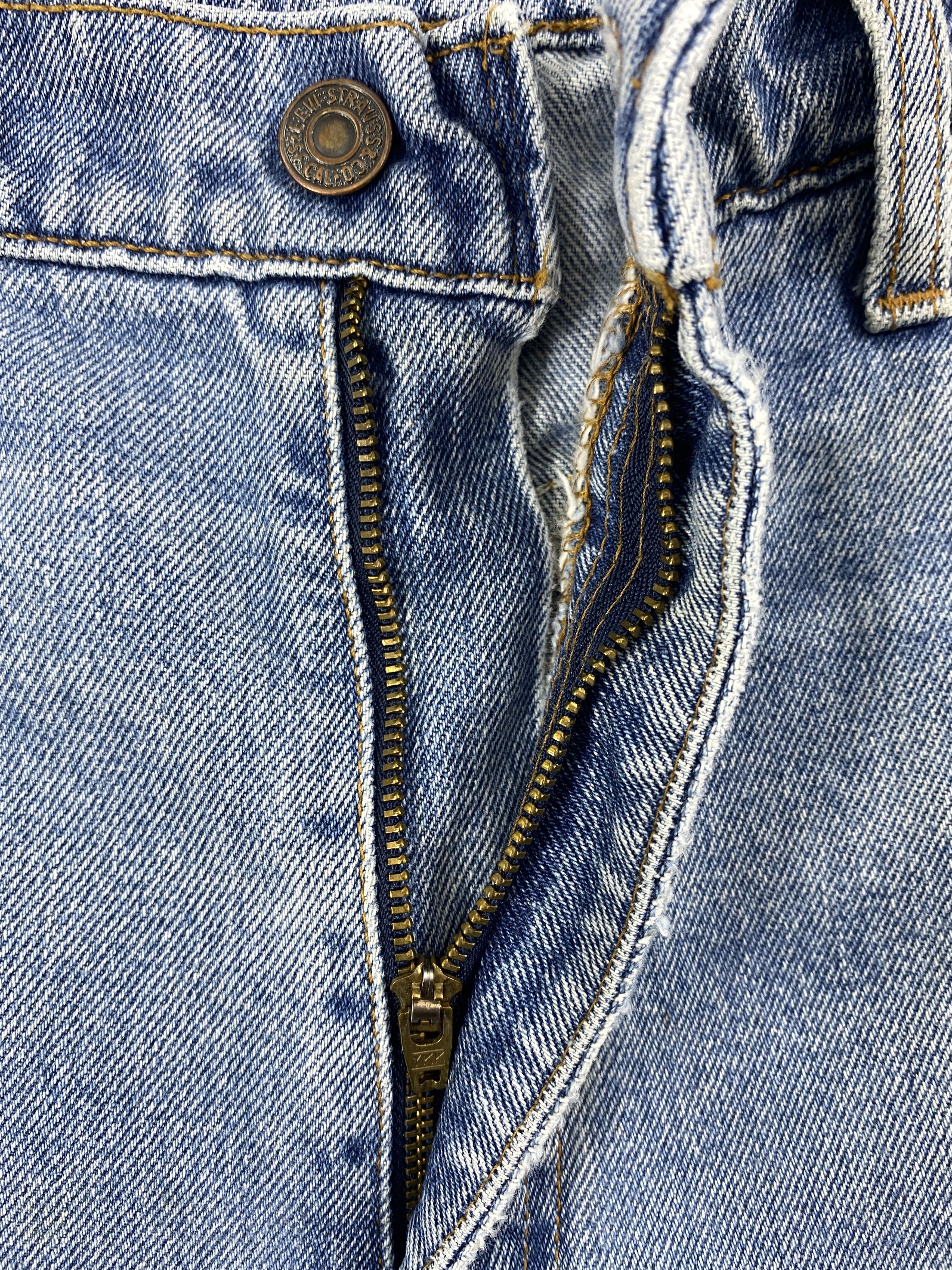 Levi's Light Blue Wash Vintage Levi's 550 34x29.5 Denim -JN1697 Size US 34 / EU 50 - 6 Thumbnail