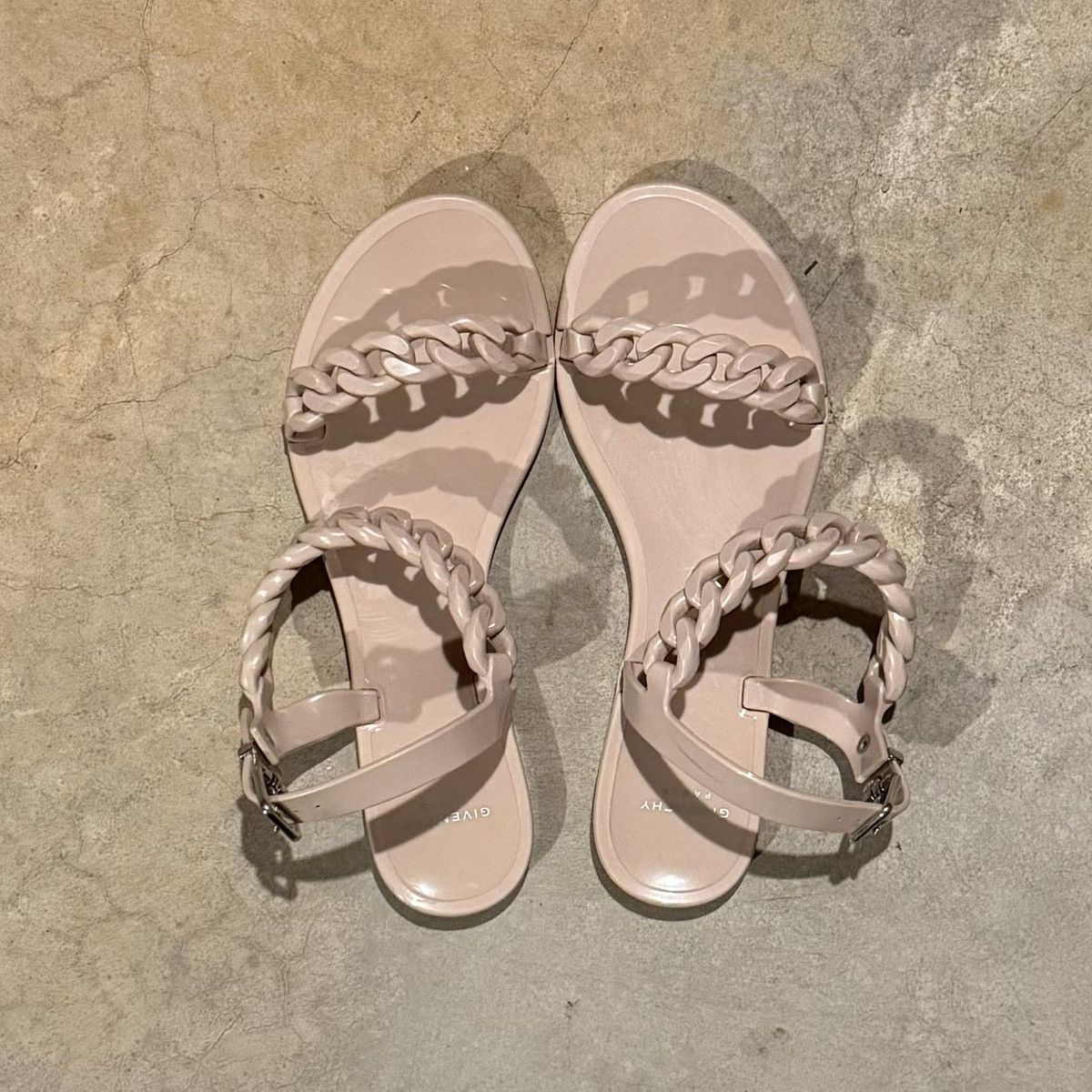 Givenchy Givenchy Nea Jelly Chain Strap Flat Sandals Rose Nude EU 37 Size US 7 / IT 37 - 10 Thumbnail