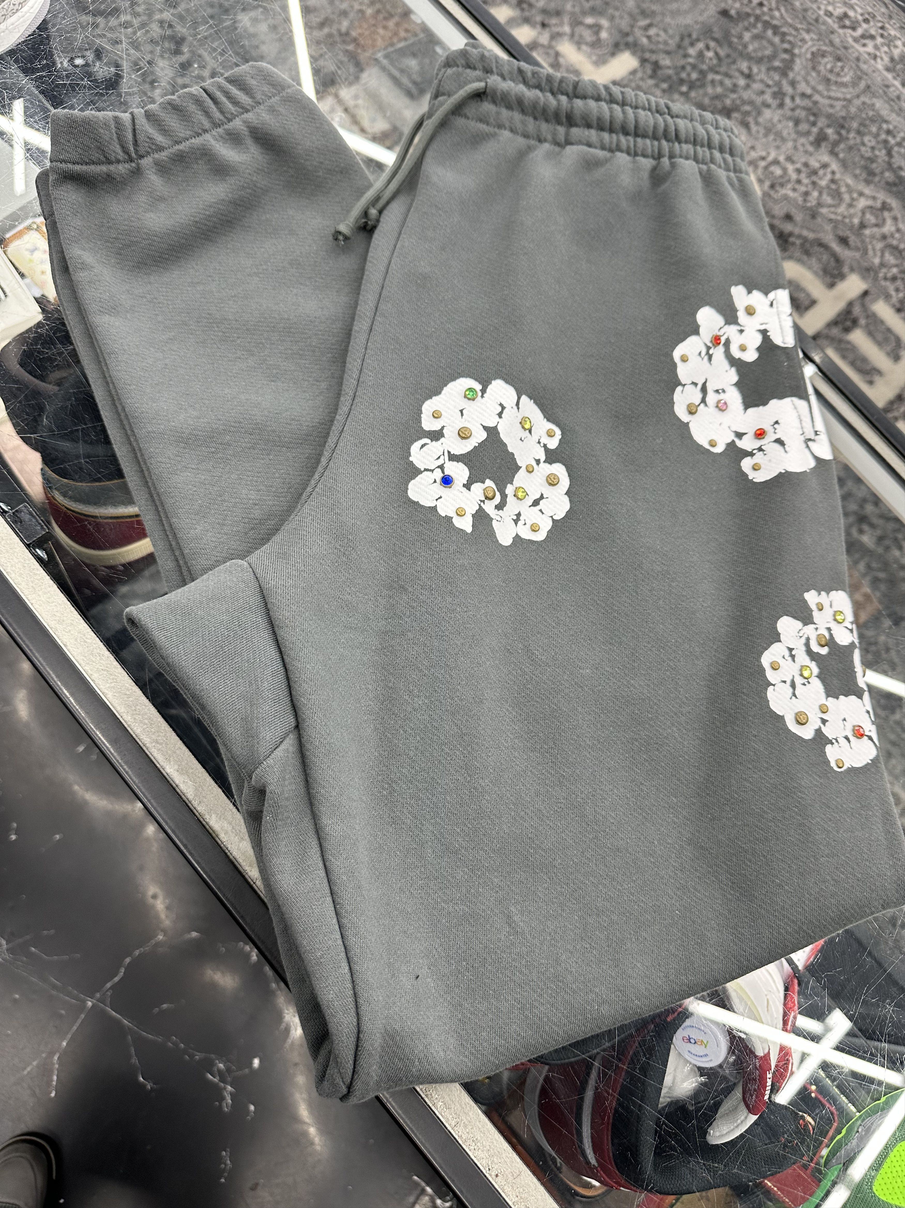 DENIM TEARS Rhinestone Cotton Wreath Sweatpants Size US 36 / EU 52 - 5 Thumbnail
