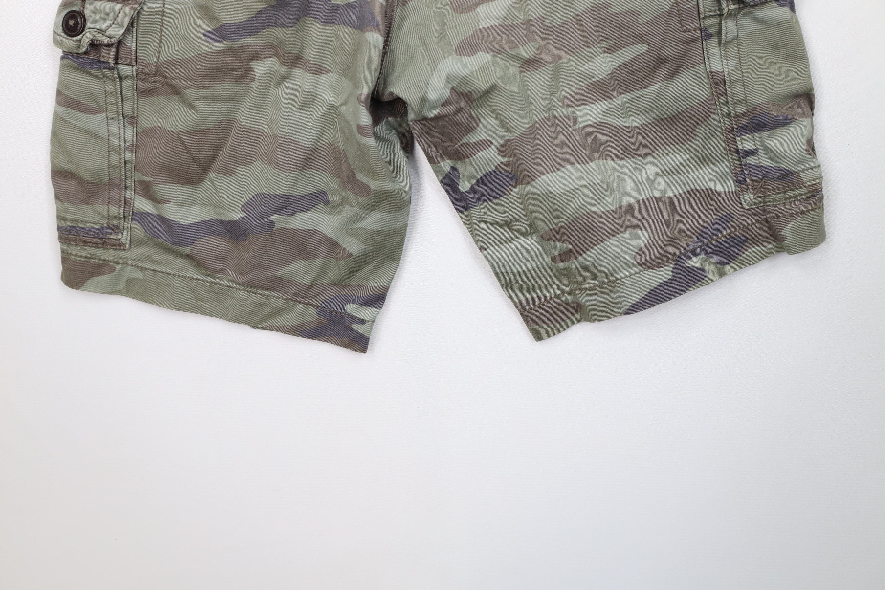 American Eagle Outfitters Vintage Y2K American Eagle Outfitters Camouflage Shorts Size US 30 / EU 46 - 12 Thumbnail