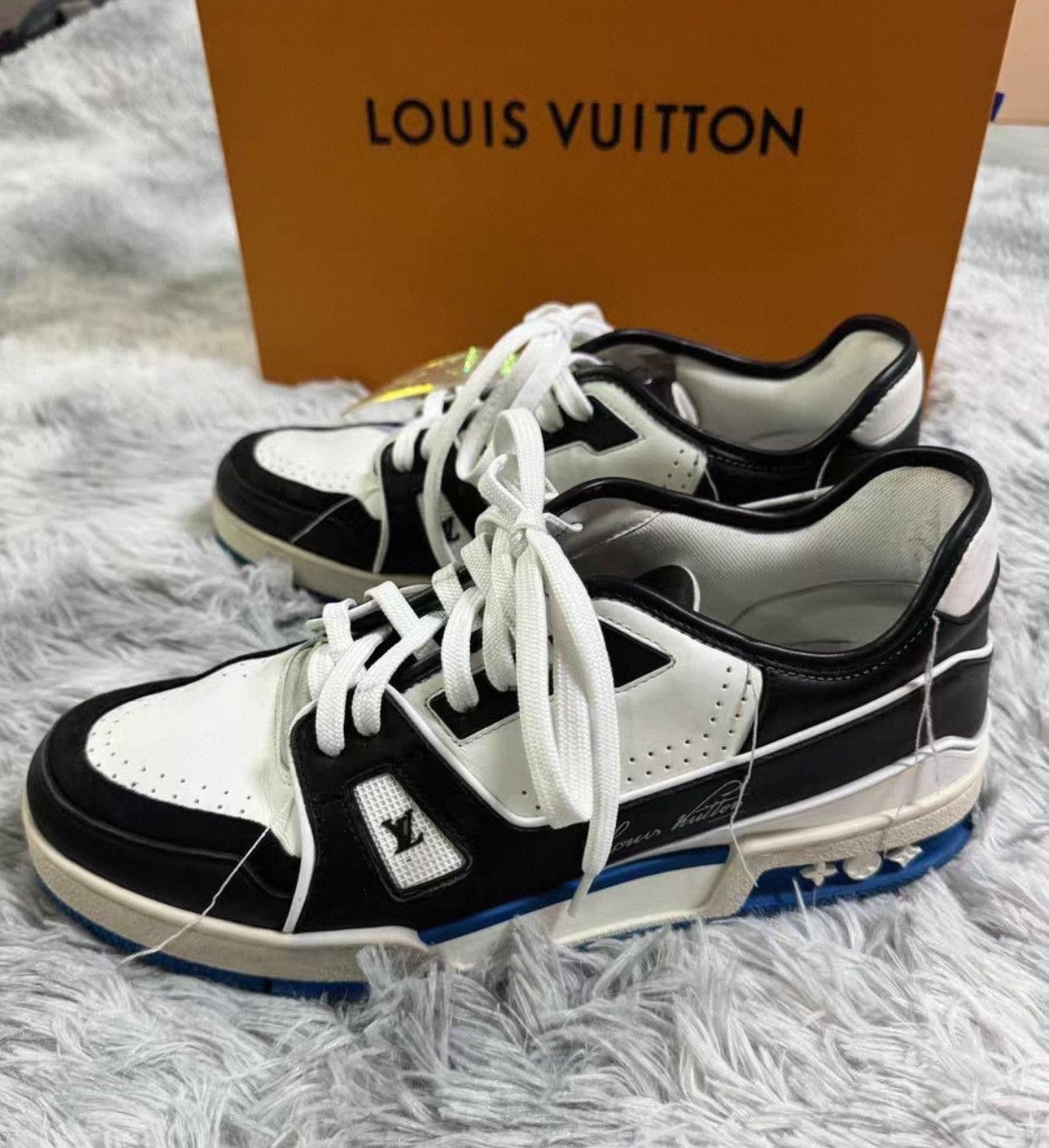 Louis Vuitton Louis Vuitton Black and blue Trainer low-cut fashion board Size US 7.5 / EU 40-41 - 1 Thumbnail