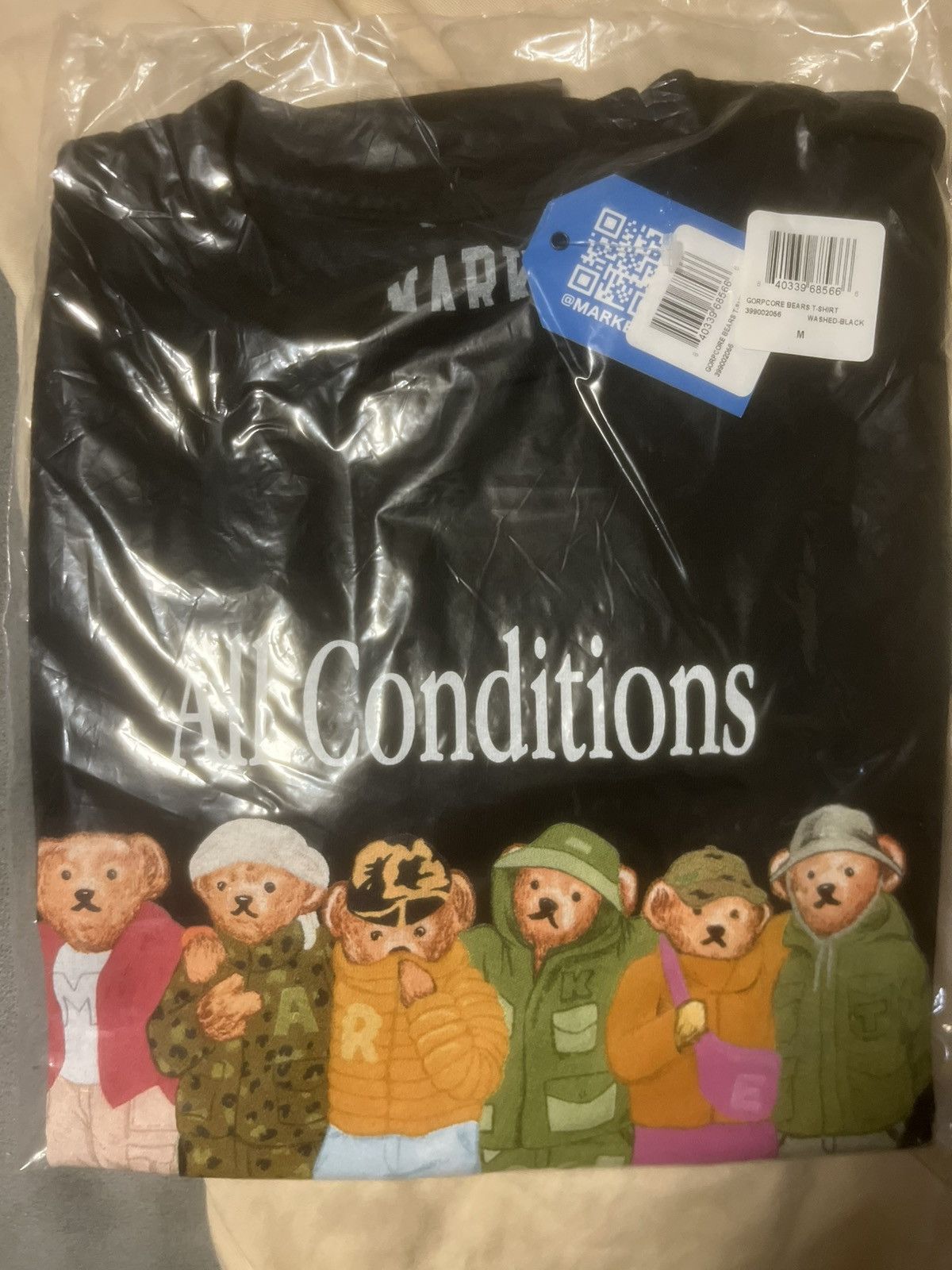 Market Market Gorpcore “All Conditions” Bears M tee tshirt t-shirt Size US M / EU 48-50 / 2 - 6 Thumbnail