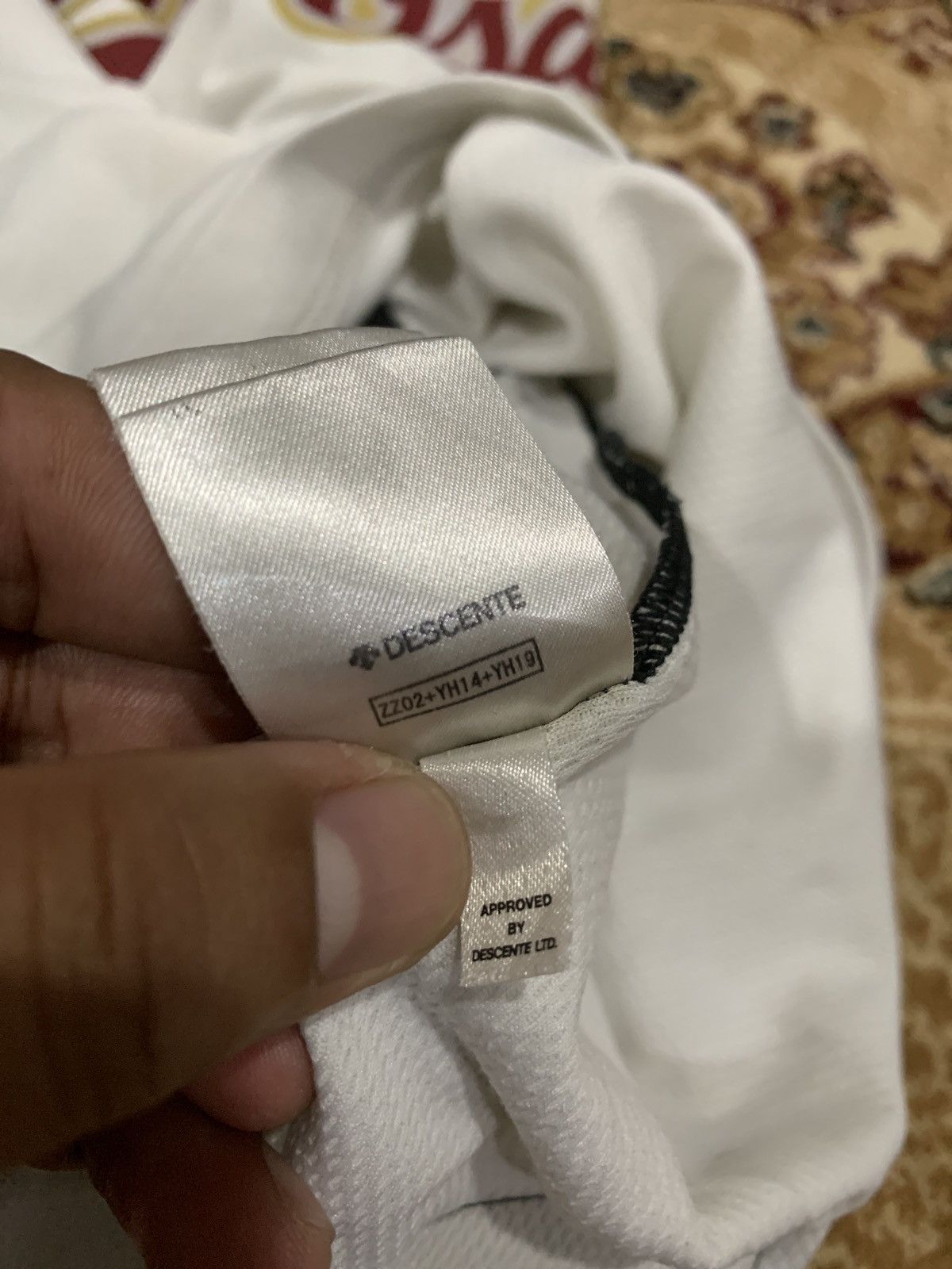 Descente Vintage Dentsu Osaka Jersey Size US L / EU 52-54 / 3 - 9 Thumbnail