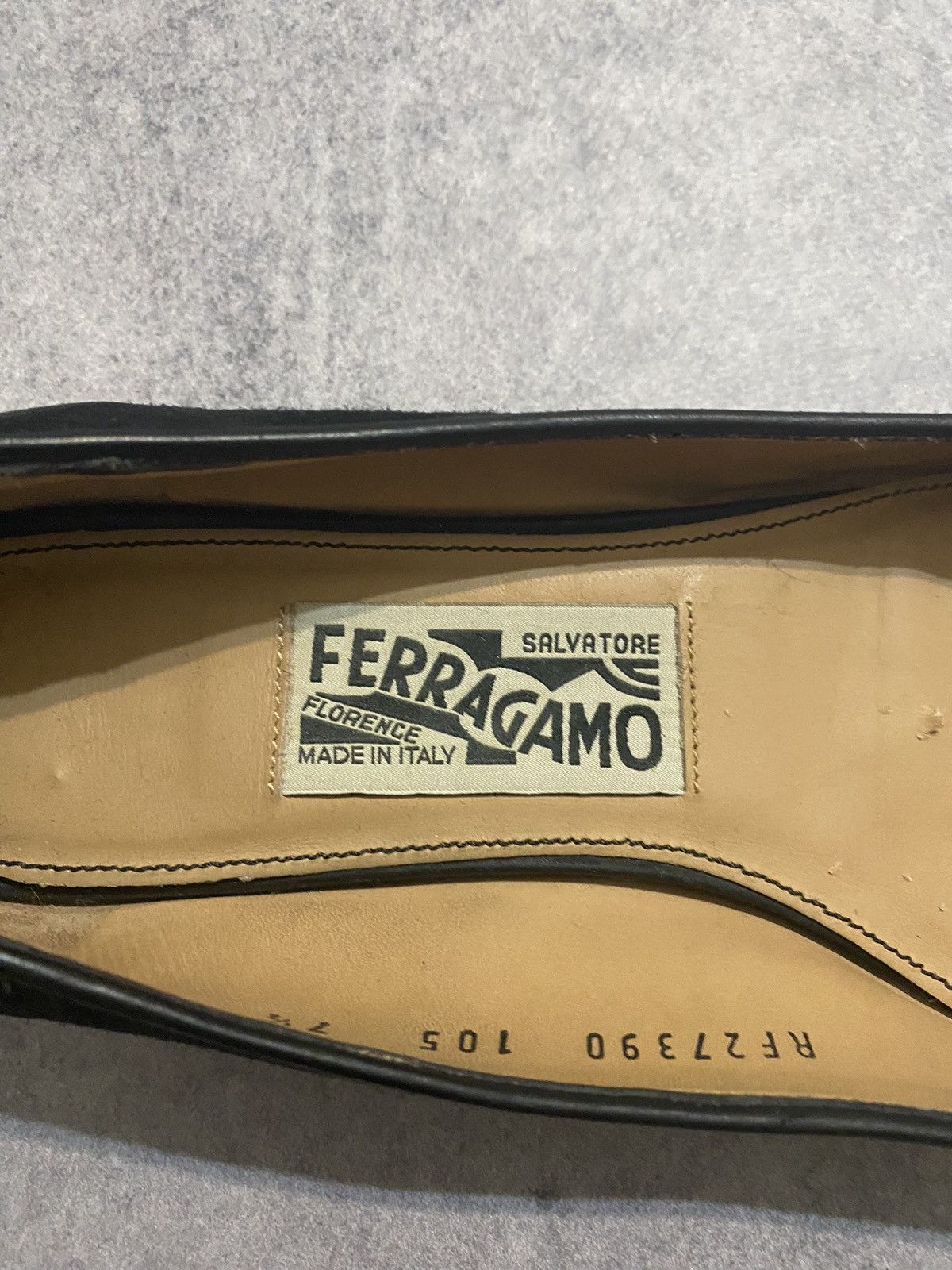 Salvatore Ferragamo × Vintage Salvatore Ferragamo Ballet Flats Gold Size US 7.5 / IT 37.5 - 7 Thumbnail