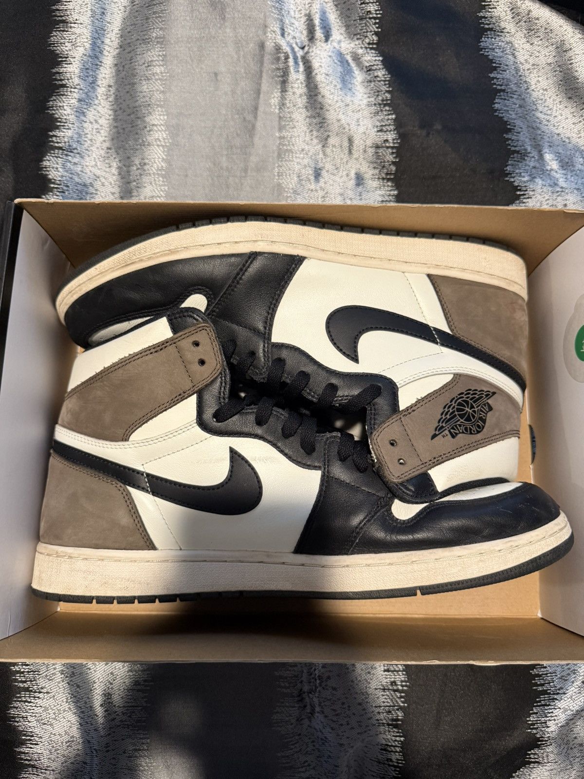 Jordan Brand Jordan 1 Mocha Size US 14 / EU 47 - 3 Thumbnail