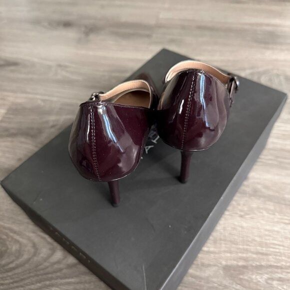 Elie Tahari NIB Tahari Bianca Deep Maroon Triple Buckle Pointed Toe Heel Size US 6 / IT 36 - 4 Thumbnail