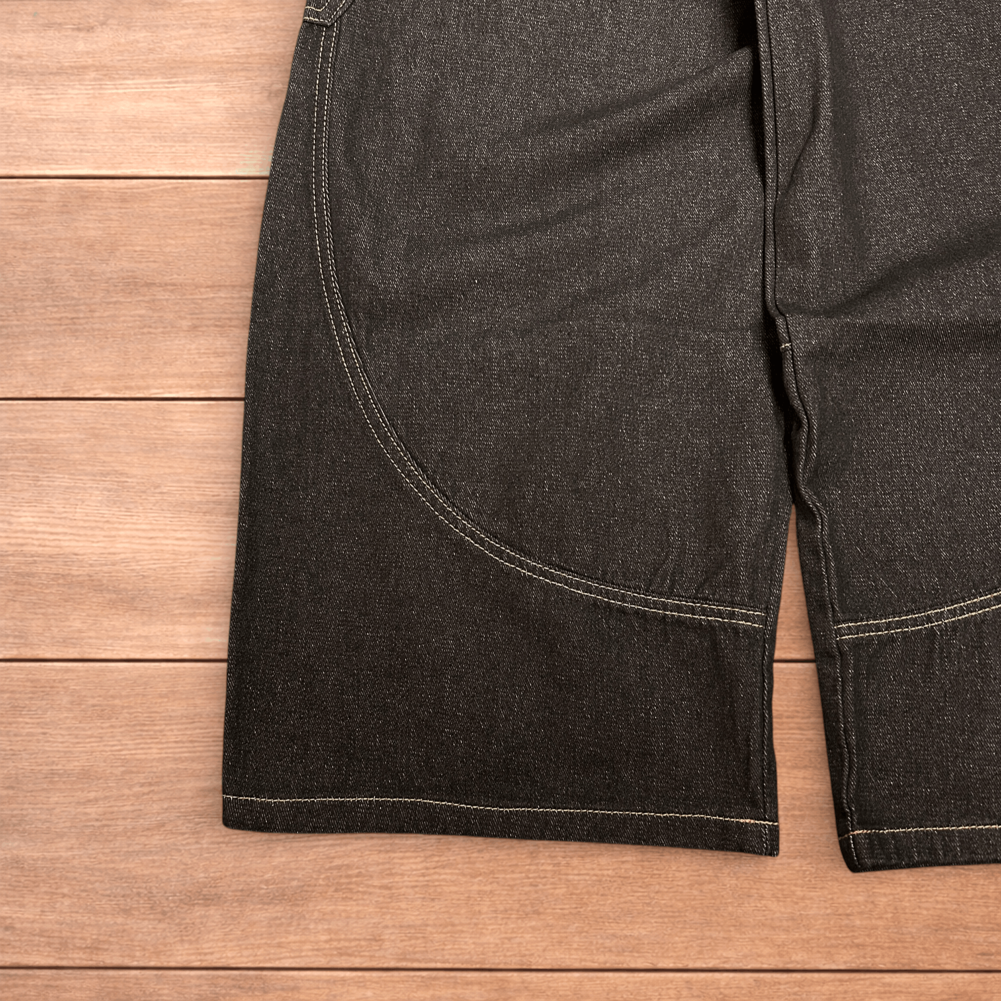 Japanese Brand Vintage style baggy wide leg skater fit jeans in mid black. Size US 36 / EU 52 - 5 Thumbnail