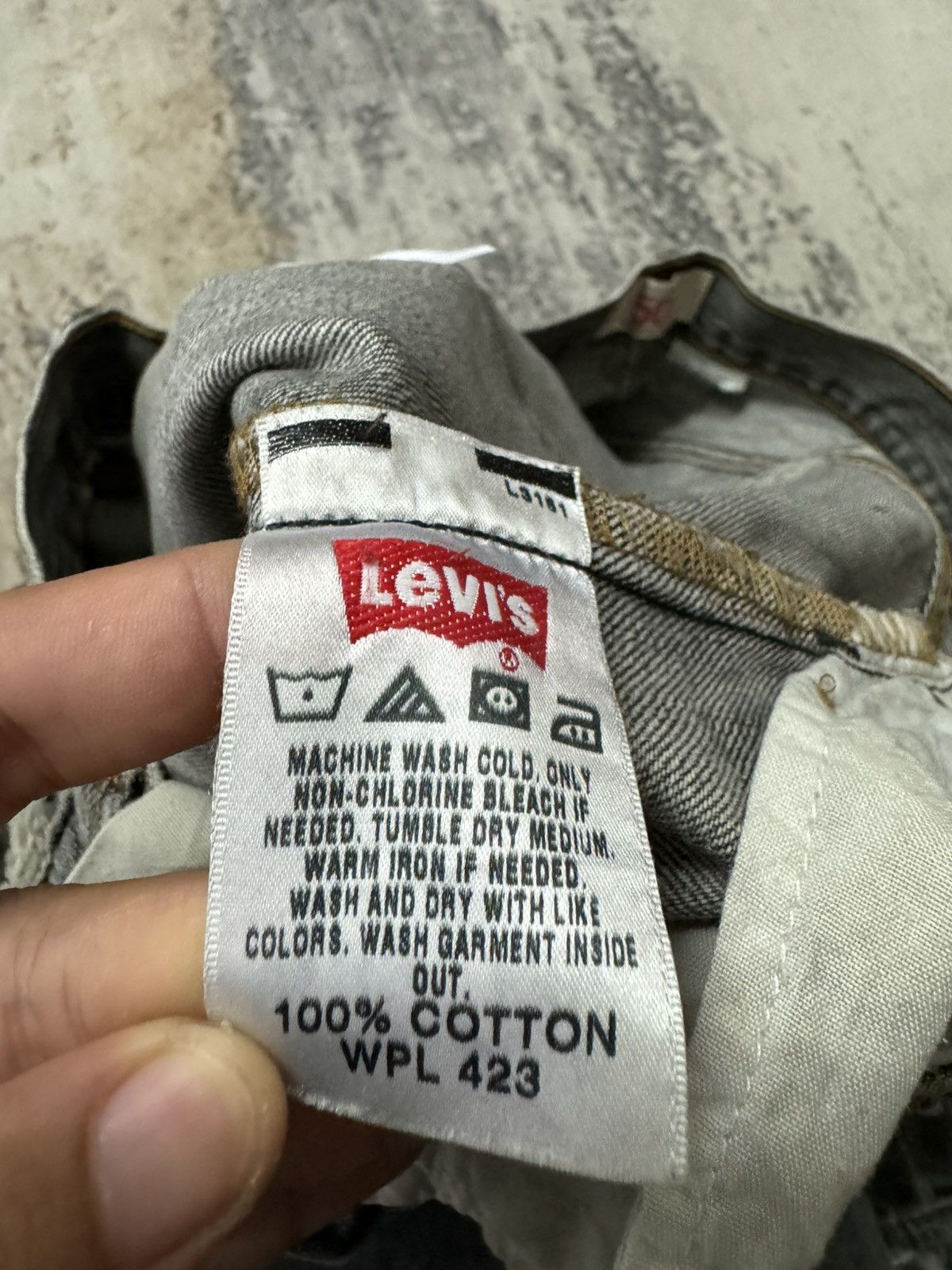Levi's Levis 501 Distressed Button Denim Jeans Size US 32 / EU 48 - 9 Thumbnail