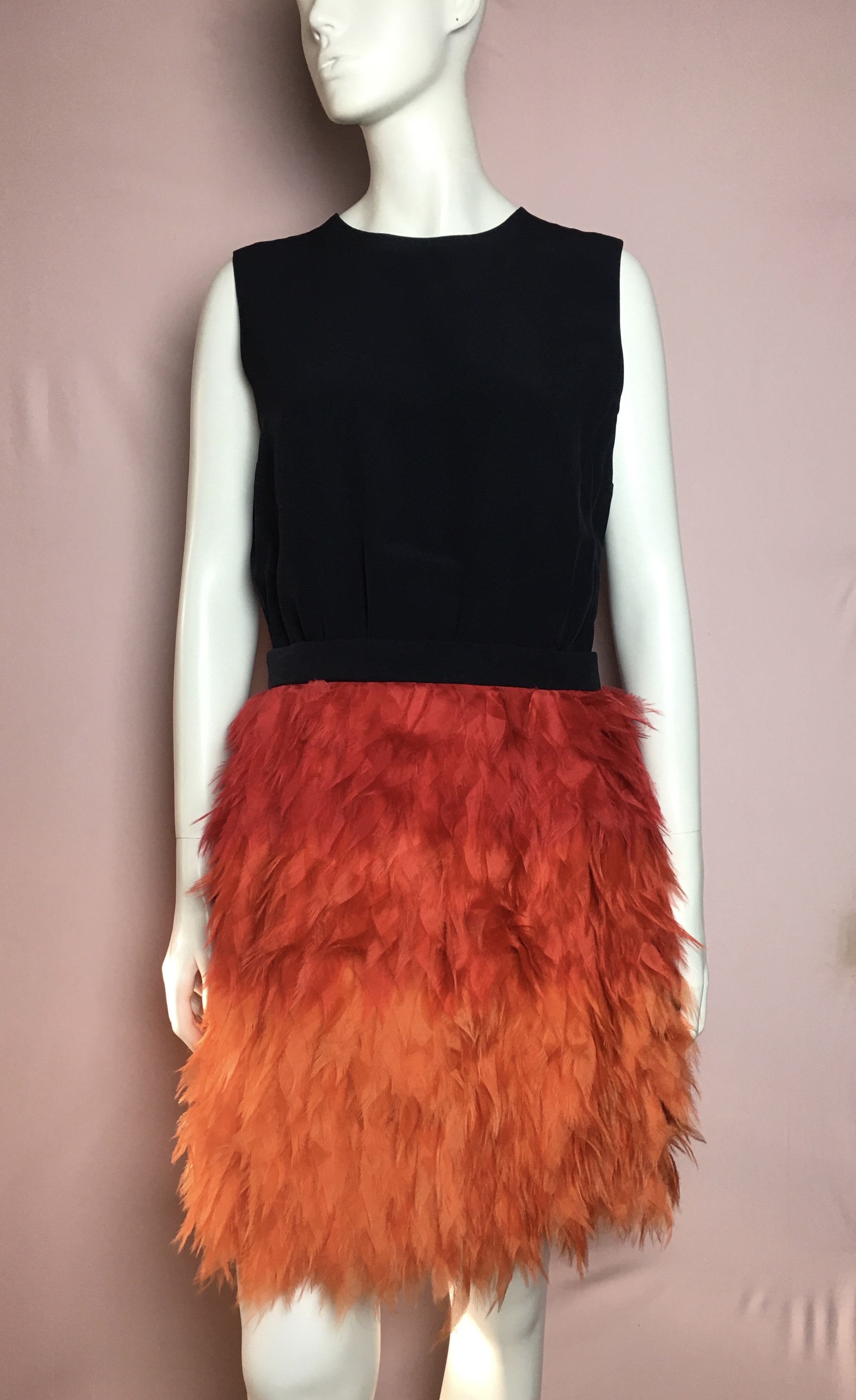 Victoria Beckham Victoria Beckham Black Orange Ombre Feather Mini Dress US8 Size M / US 6-8 / IT 42-44 - 3 Thumbnail