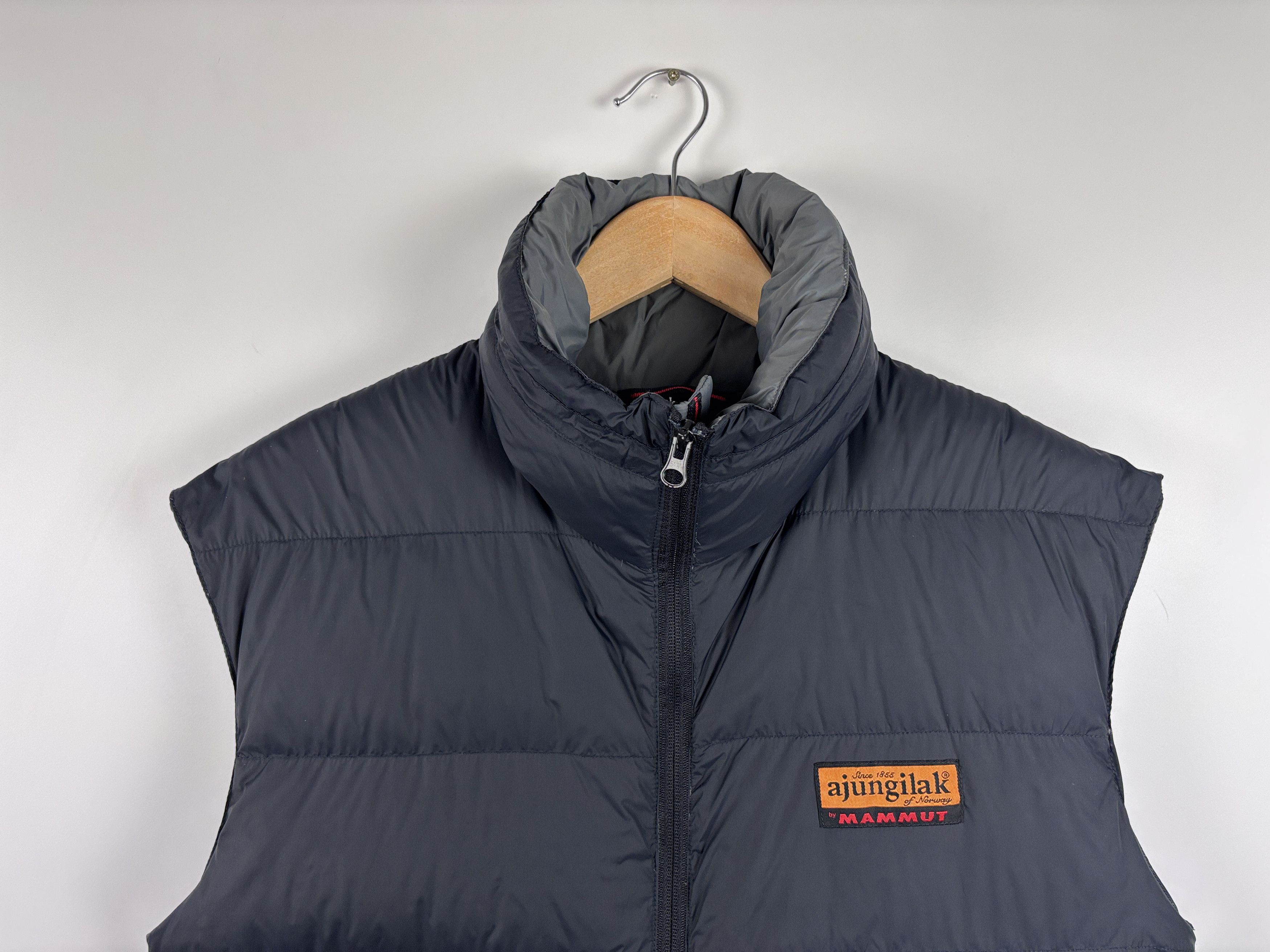 Mammut × Vintage Vintage Mammut Ajungilak Down Puffer Vest Jacket Blue Size S Size US S / EU 44-46 / 1 - 2 Thumbnail