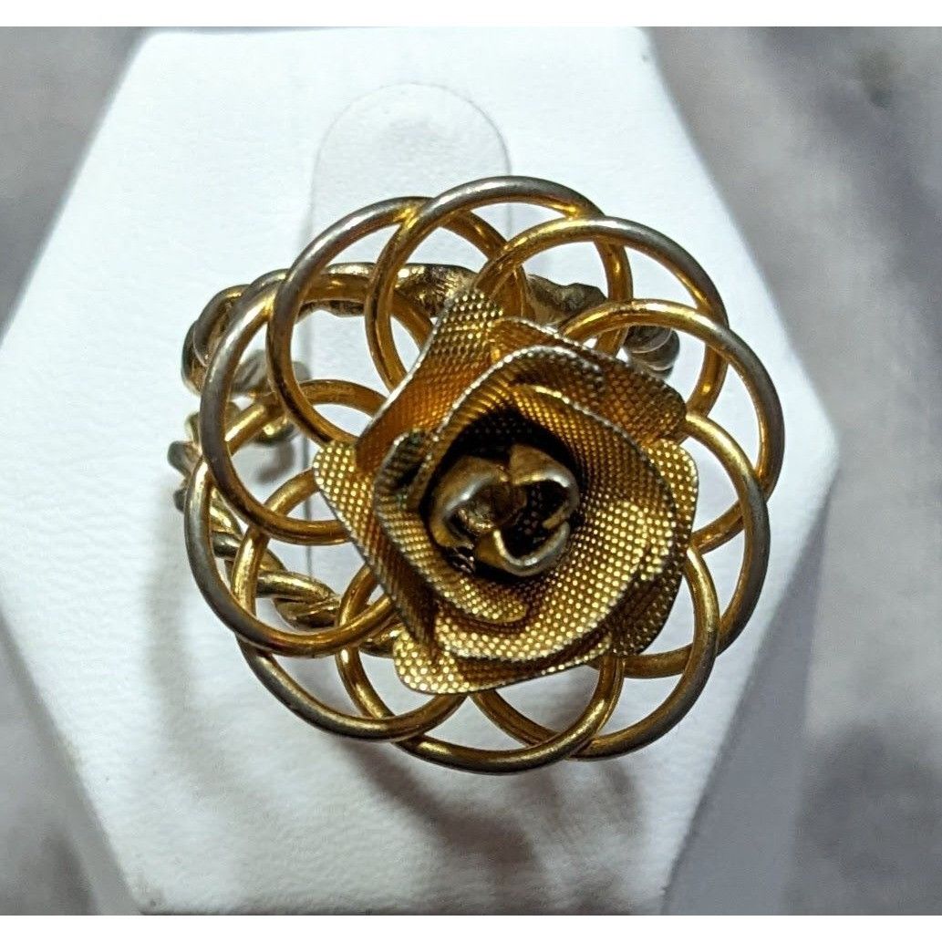 Other Vintage Fantasy Rose Floral Gold Tone Open Ring Size ONE SIZE - 6 Thumbnail